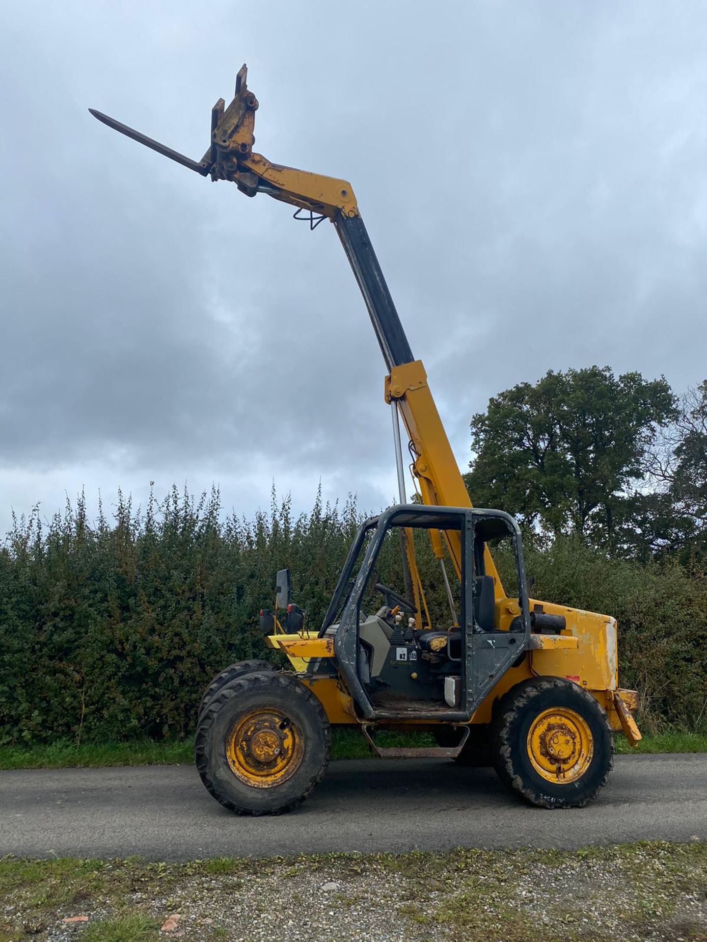 JCB 520-55 TELEHANDLER, ONLY 1997 HOURS, PERKINS DIESEL ENGINE, STARTS FIRST TURN OF THE KEY - Image 6 of 8