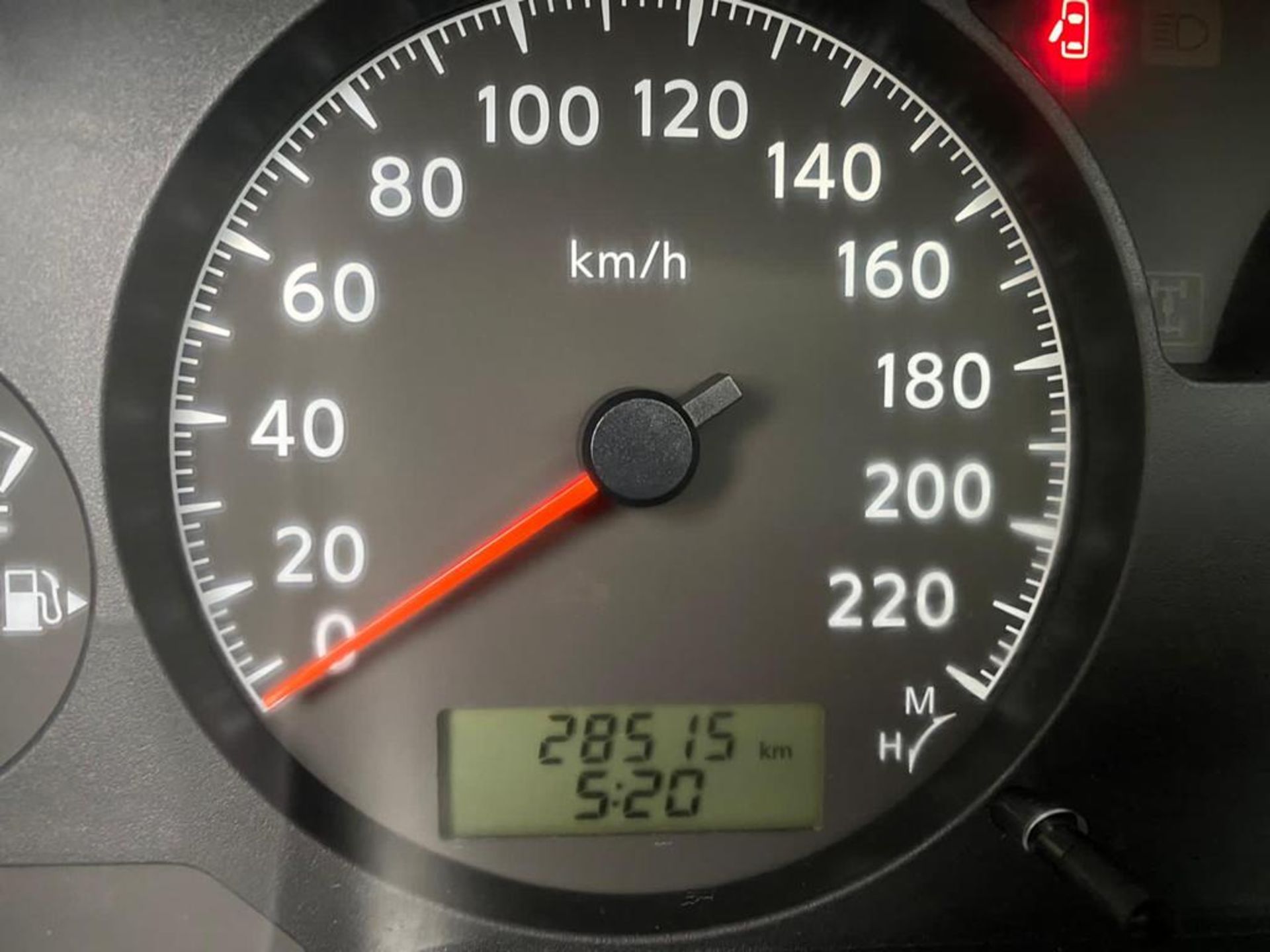 NISSAN PATROL VTC 4800 4.8 LITRE V6 2018 2DR LHD, LEFT IN MAY 2019, 28,000 KM, SHIPPED FROM QATAR - Image 10 of 15