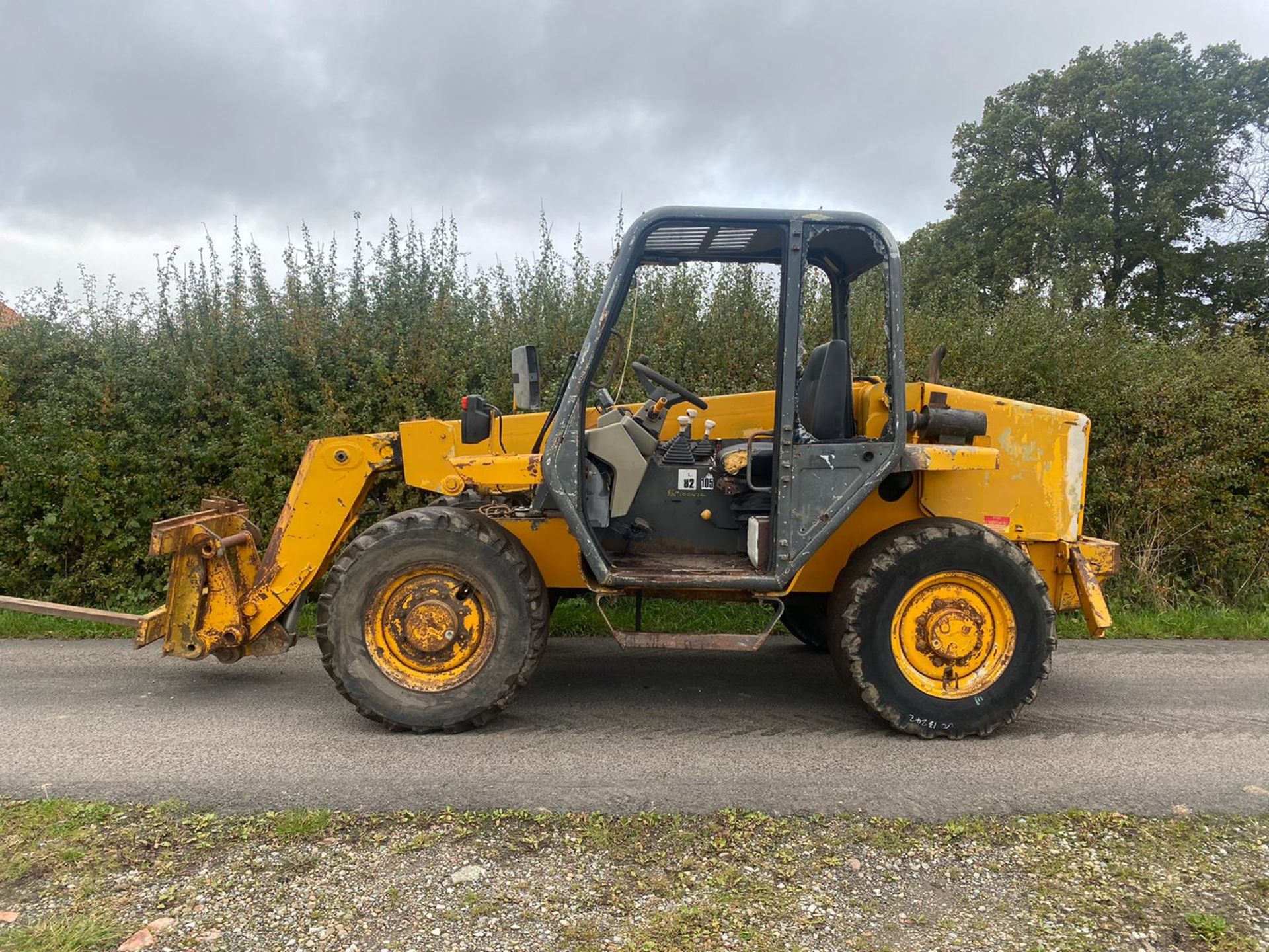 JCB 520-55 TELEHANDLER, ONLY 1997 HOURS, PERKINS DIESEL ENGINE, STARTS FIRST TURN OF THE KEY - Image 2 of 8