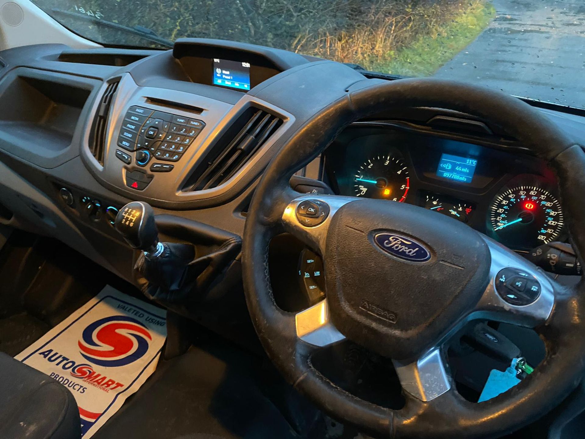 2016/66 REG FORD TRANSIT 350 2.0 DIESEL PANEL VAN SILVER, SHOWING 1 FORMER KEEPER *PLUS VAT* - Image 6 of 6