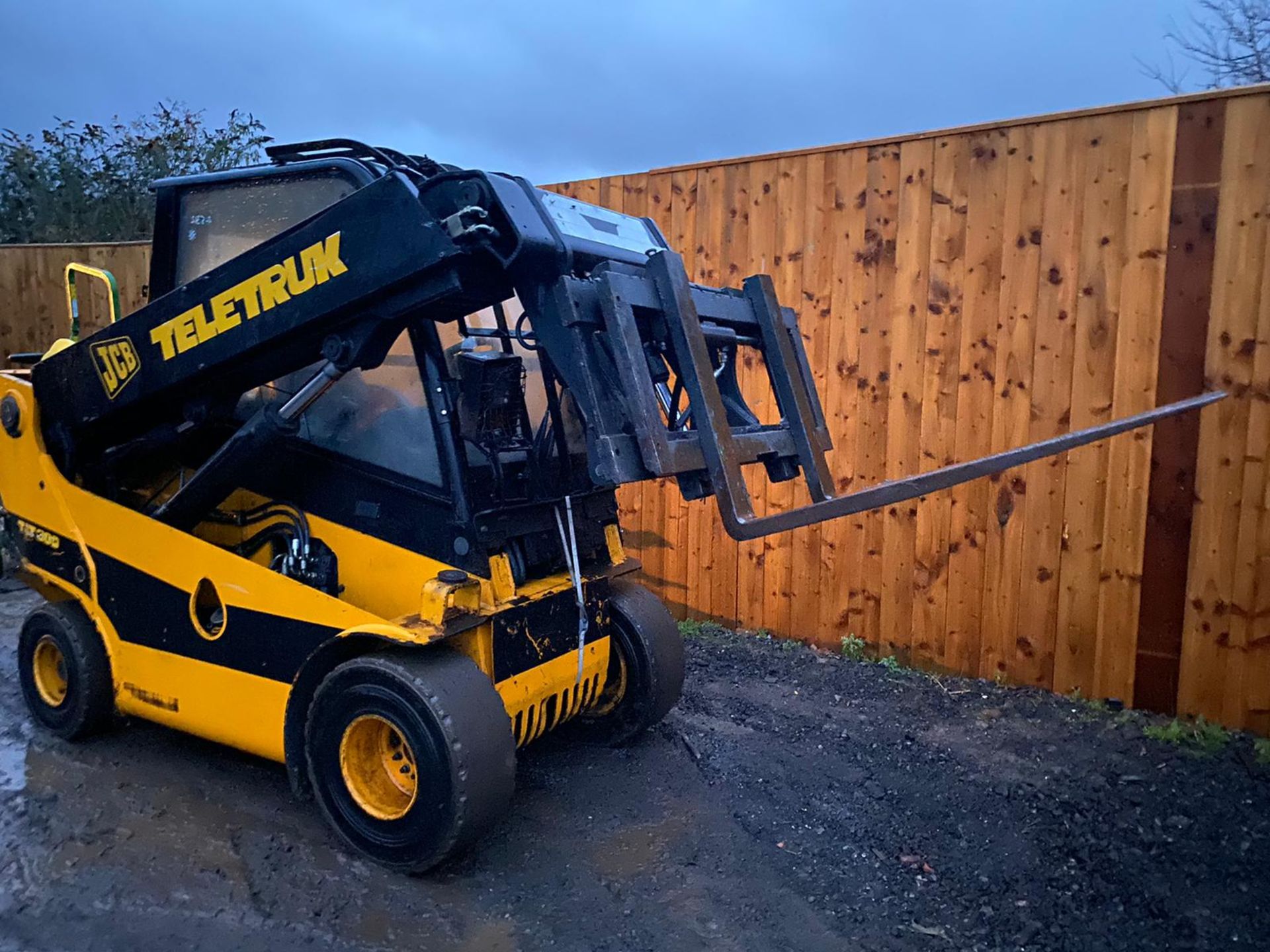 JCB TLT30D TELEHANDLER TELETRUK, STARTS FIRST TIME RUNS, DRIVES AND WORKS WELL *PLUS VAT* - Image 6 of 8