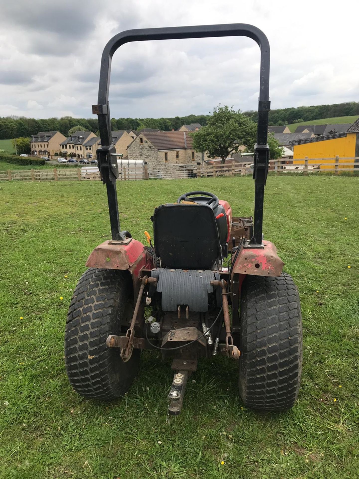 SHIRBAURA ST333 4WD COMPACT HST TRACTOR C/W ROLL BAR *PLUS VAT* - Image 8 of 8