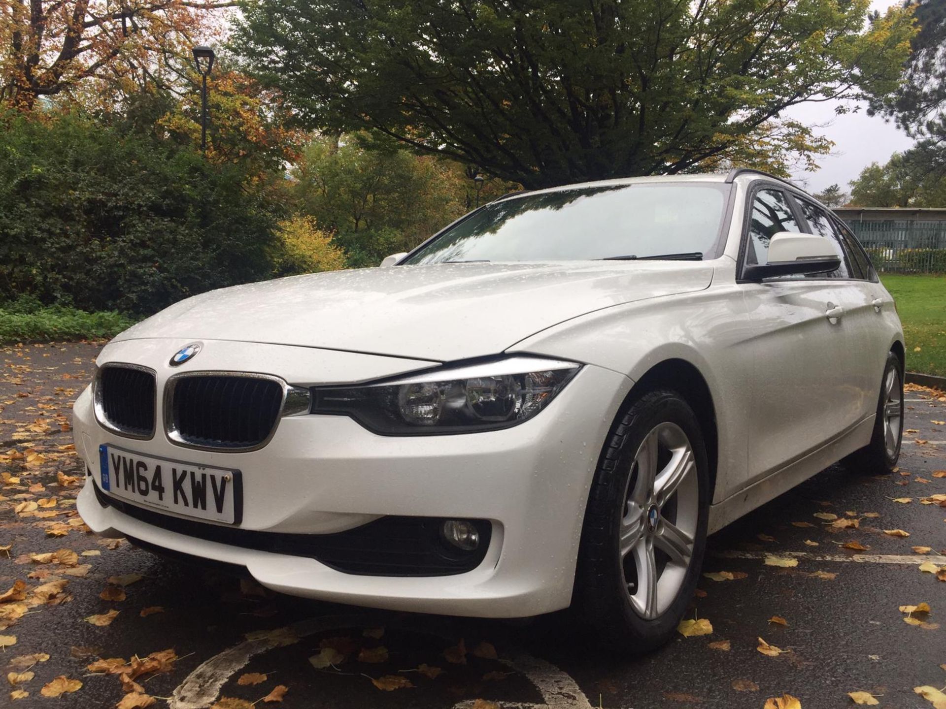 2015/64 REG BMW 316D SE AUTOMATIC 2.0 DIESEL WHITE ESTATE, SHOWING 1 FORMER KEEPER *NO VAT* - Image 3 of 9