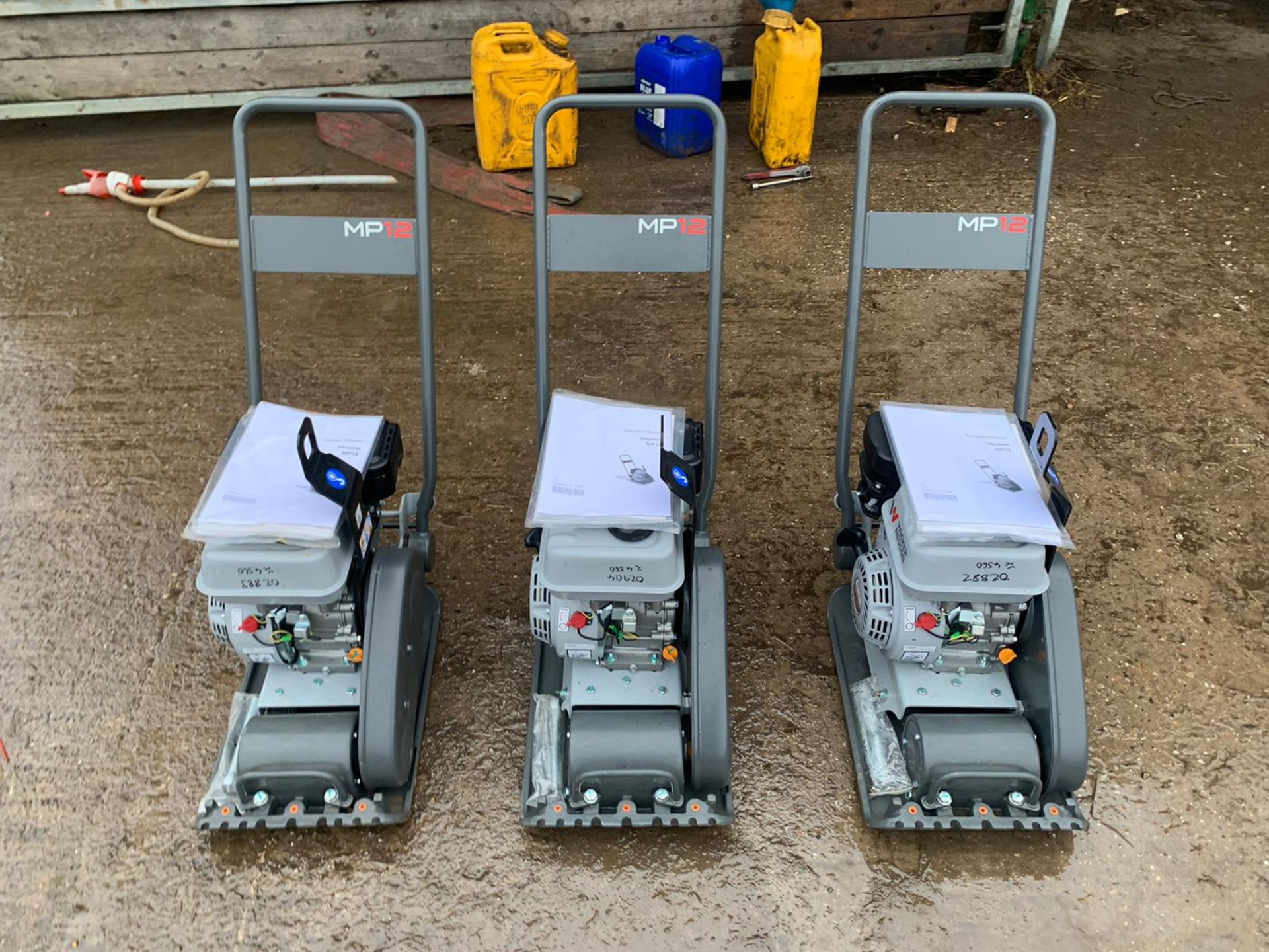 BRAND NEW AND UNUSED WACKER NEUSON MP12-CE WACKER PLATE, C/W OPERATORS & OWNERS MANUAL *NO VAT*