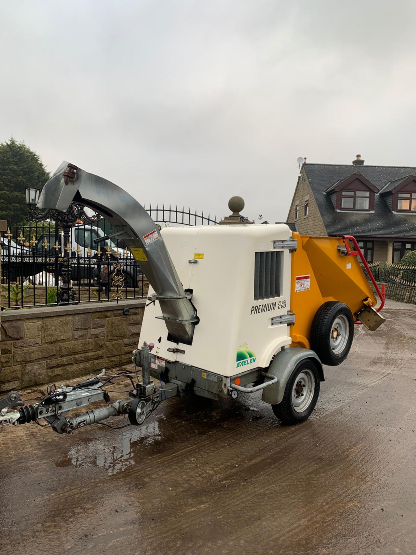 2009 SAELEN PREMIUM 29 DRI EVO WOOD CHIPPER SINGLE AXLE, RUNS AND CUTS, CLEAN MACHINE, LOW 419 HOURS - Image 6 of 9