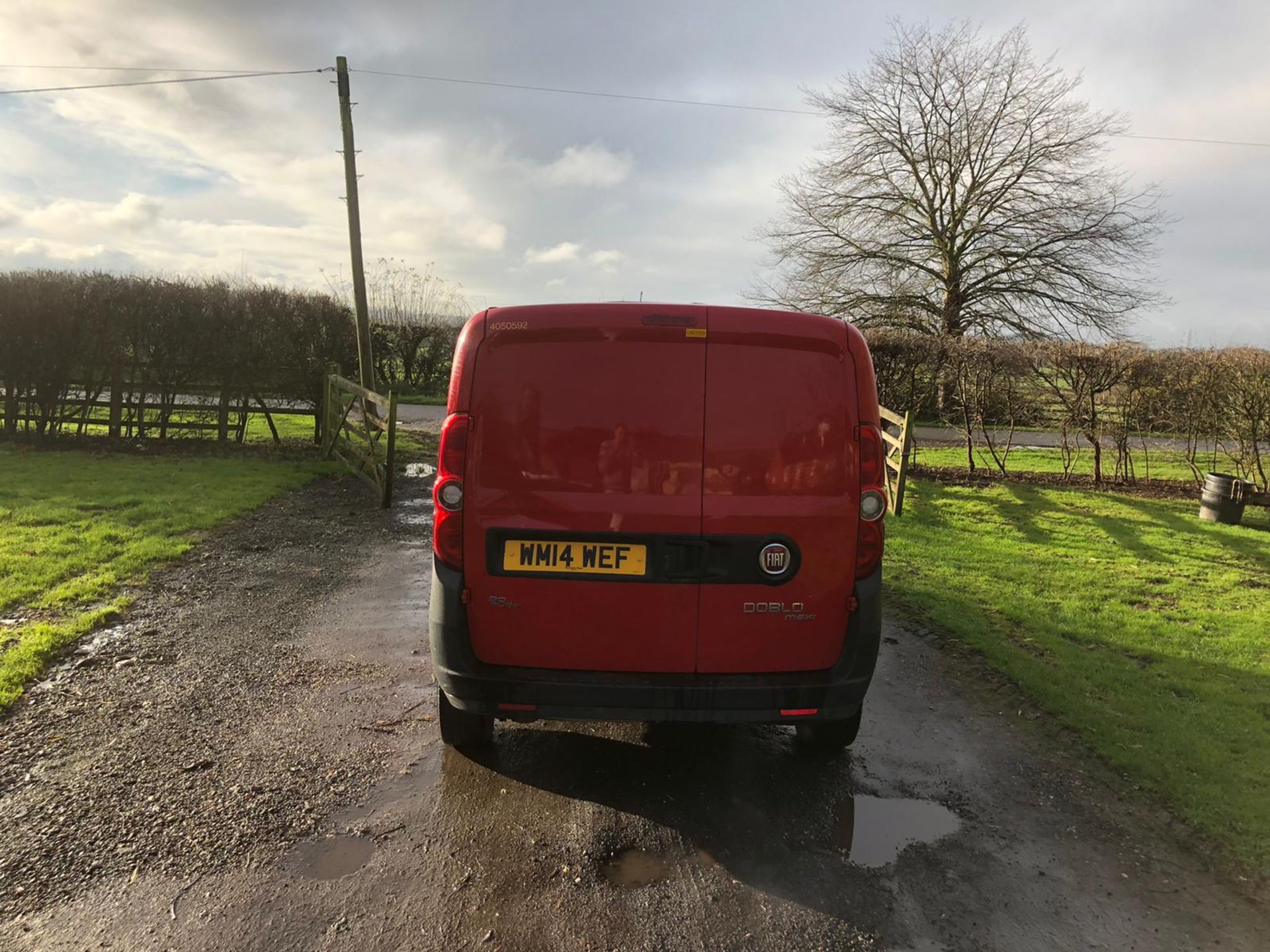 2014/14 REG FIAT DOBLO 16V MULTIJET 1.25 DIESEL RED PANEL VAN, SHOWING 0 FORMER KEEPERS *PLUS VAT* - Image 5 of 12