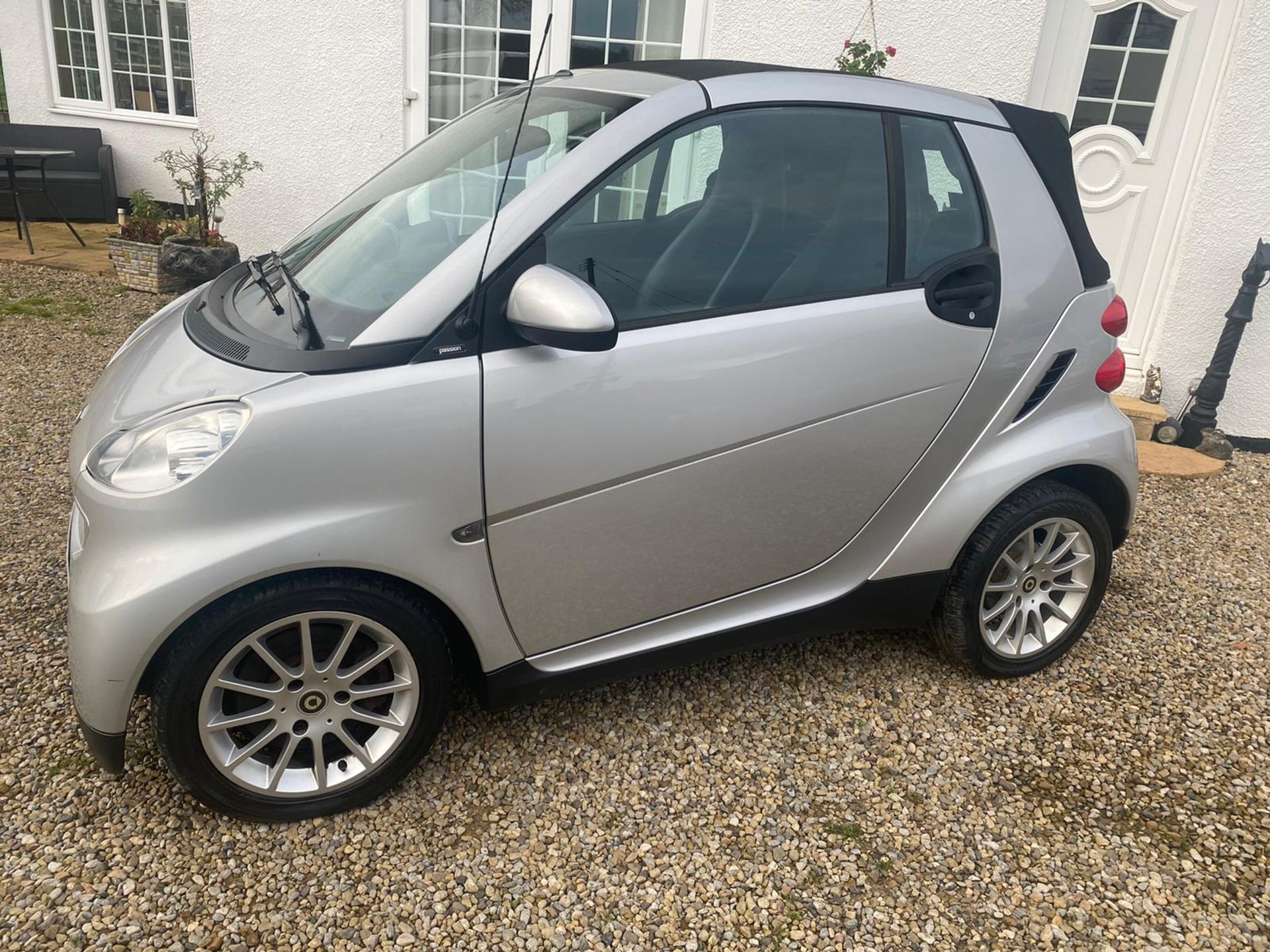2008/08 REG SMART FORTWO PASSION 71 AUTO 999CC PETROL SILVER CONVERTIBLE, SHOWING 2 FORMER KEEPERS - Image 4 of 13