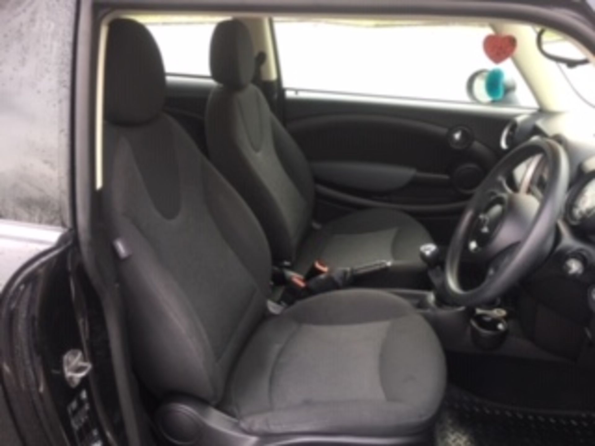 2012/12 REG MINI ONE D 1.6 DIESEL BLACK 3 DOOR HATCHBACK, SHOWING 2 FORMER KEEPERS *NO VAT* - Image 10 of 25