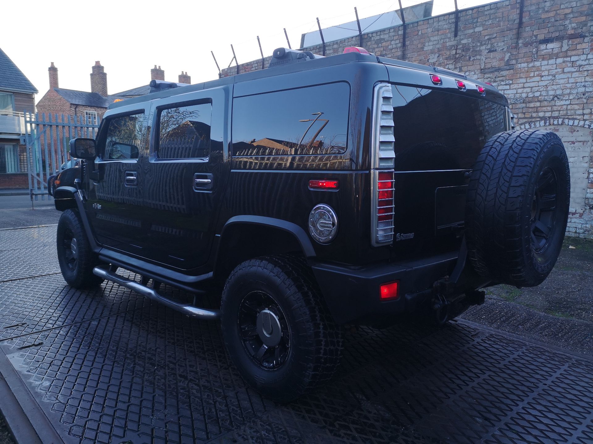 Scare the Neighbour’s in this Black Hummer H2, 2006 4 x 4 (no vat) - Image 4 of 17