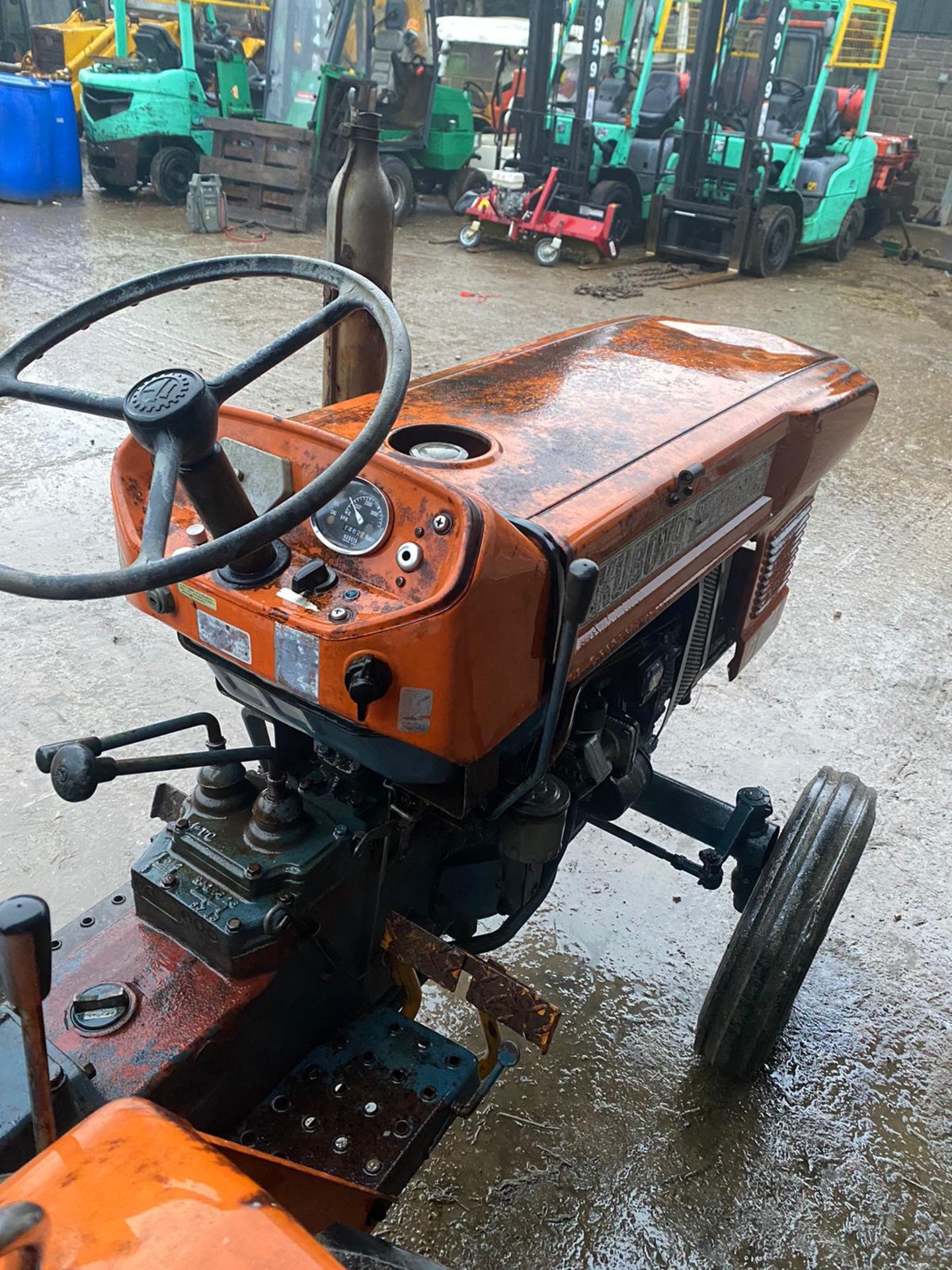 KUBOTA L1500 COMPACT TRACTOR WITH ROTAVATOR, RUNS, WORKS AND DRIVES, ONLY 1462 HOURS *NO VAT* - Image 5 of 6