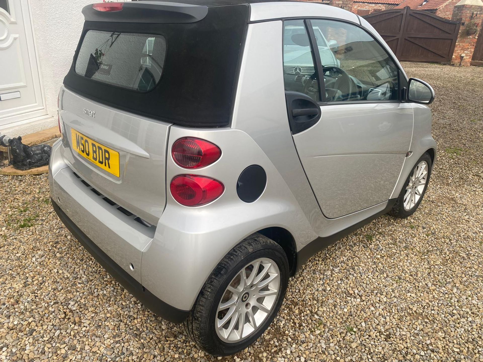 2008/08 REG SMART FORTWO PASSION 71 AUTO 999CC PETROL SILVER CONVERTIBLE, SHOWING 2 FORMER KEEPERS - Image 5 of 13