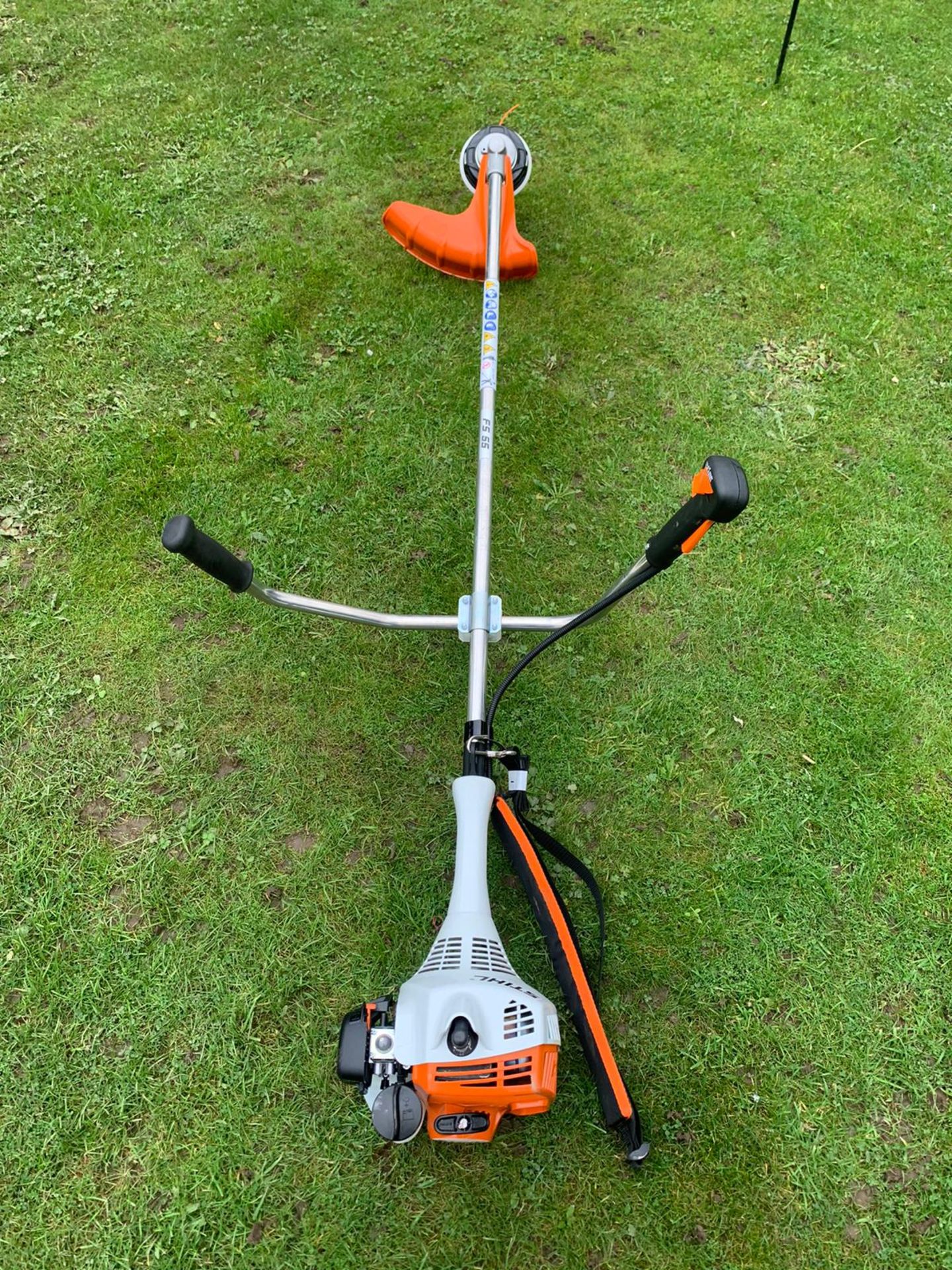 STIHL FS55 STRIMMER, BRAND NEW AND UNUSED, C/W MANUAL & GOGGLES *NO VAT*