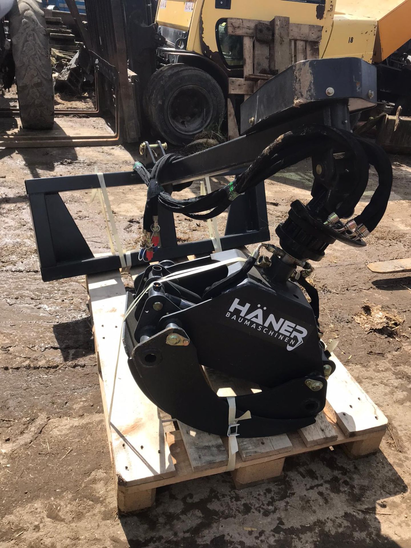 BRAND NEW AND UNUSED HANER ROTATING LOG GRAB, SUITABLE FOR EURO BRACKET LOADER OR 3 POINT LINKAGE - Image 4 of 5