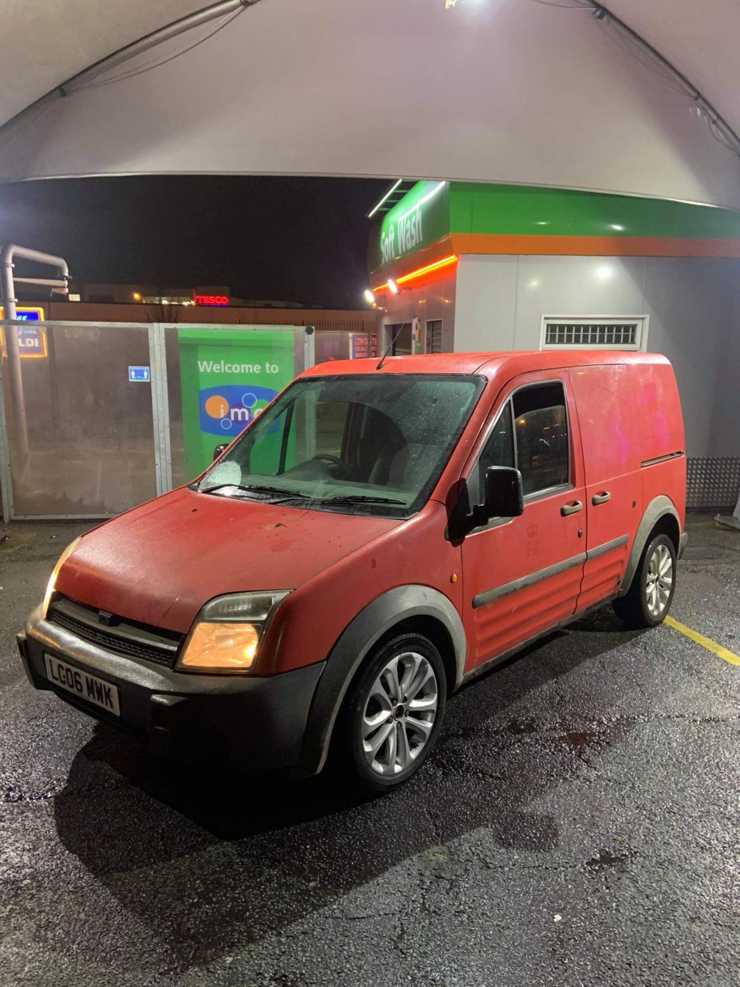 2006/06 REG FORD TRANSIT CONNECT L200 TD SWB 1.8 DIESEL RED PANEL VAN, SHOWING 2 FORMER KEEPERS - Image 2 of 8