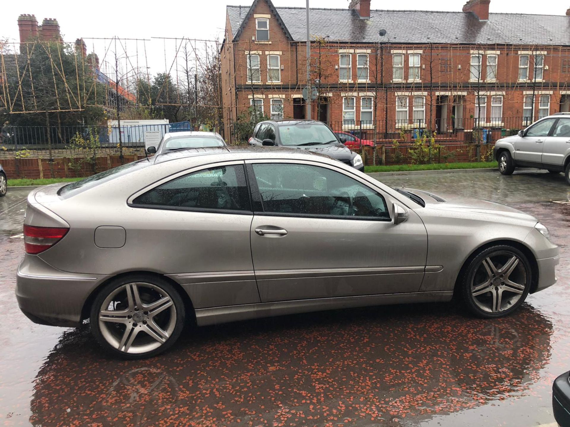 2008/58 REG MERCEDES-BENZ CLC180 KOMP SPORT AUTO 1.8 PETROL SILVER COUPE, SHOWING 3 FORMER KEEPERS - Image 3 of 7