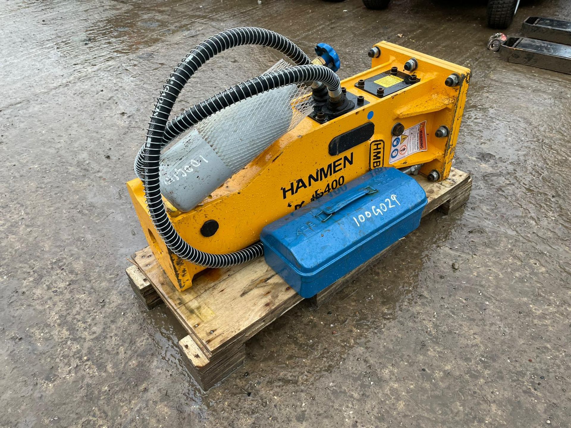 BRAND NEW AND UNUSED 2020 HANMEN HMB400 BREAKER, SUITABLE FOR MINI DIGGER, 0.8-1.5 TON *PLUS VAT* - Image 5 of 5