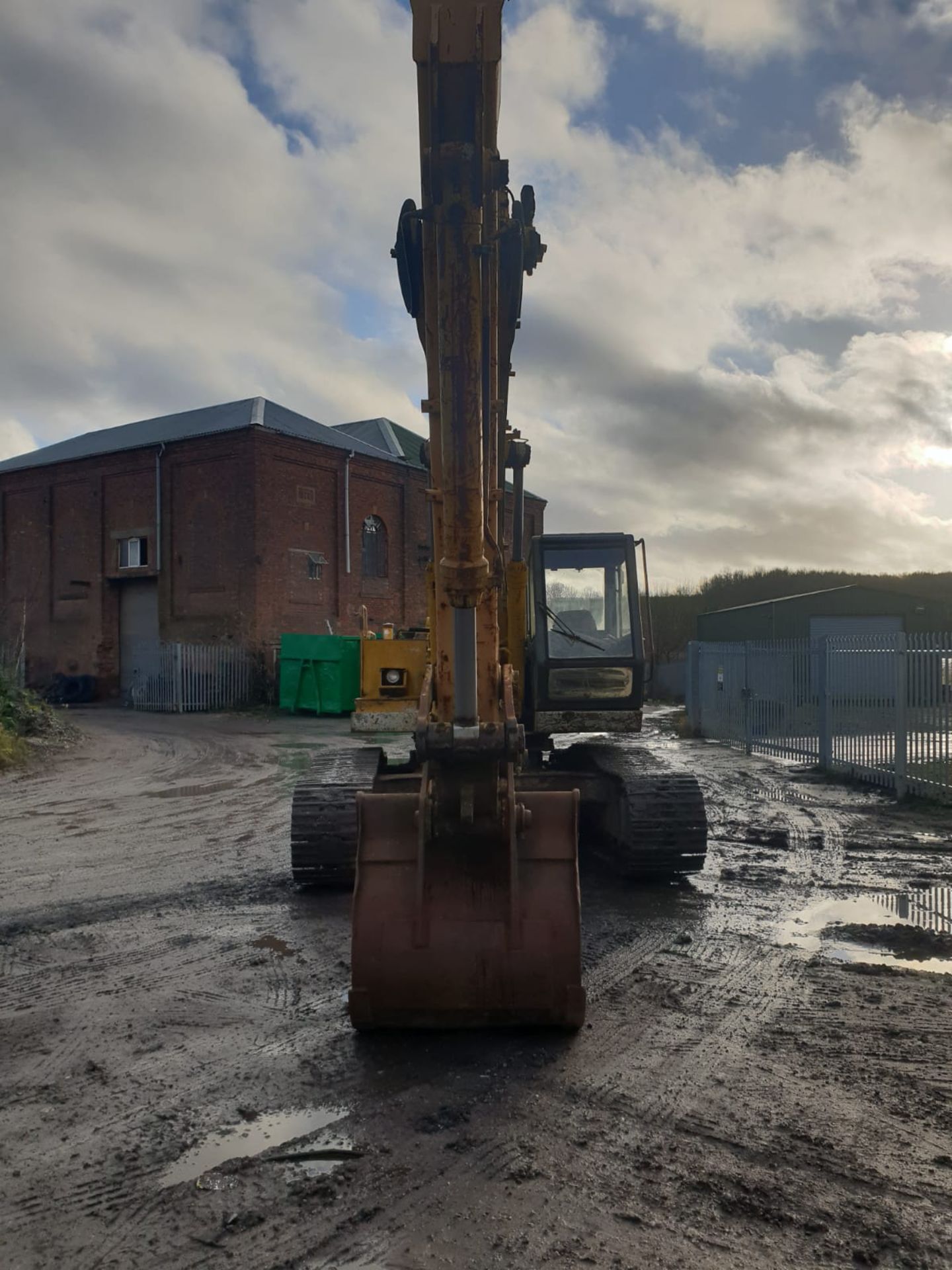 JCB JS240LC 24 TON STEEL TRACKED CRAWLER EXCAVATOR / DIGGER, WORKING ORDER, GOOD TRACKS *NO VAT* - Image 4 of 19