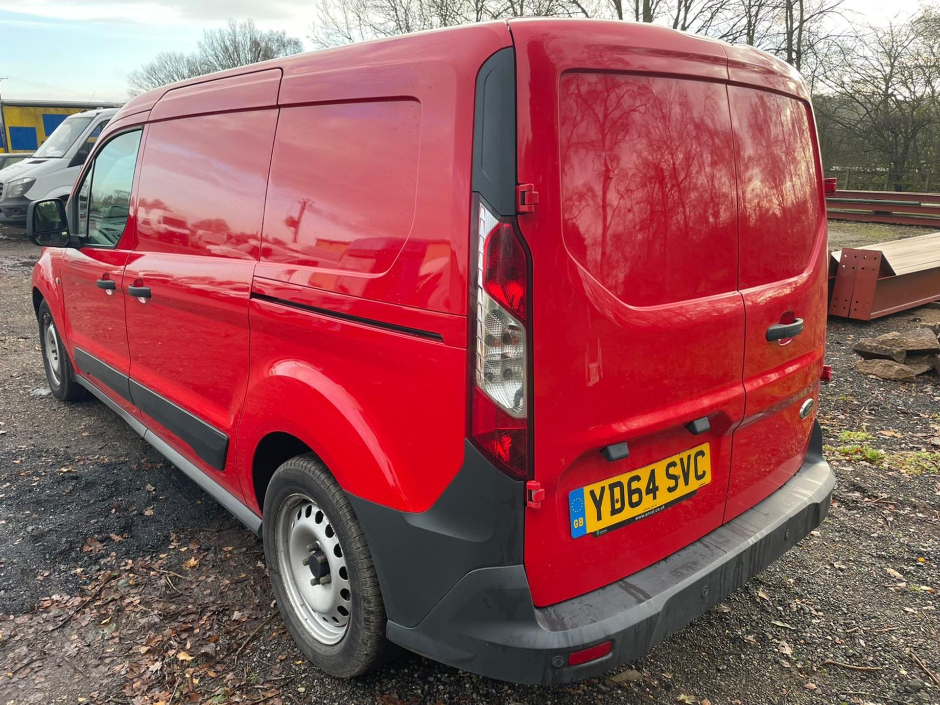 2014/64 REG FORD TRANSIT CONNECT 210 ECONETIC 1.6 DIESEL RED PANEL VAN, SHOWING 0 FORMER KEEPERS - Image 5 of 14