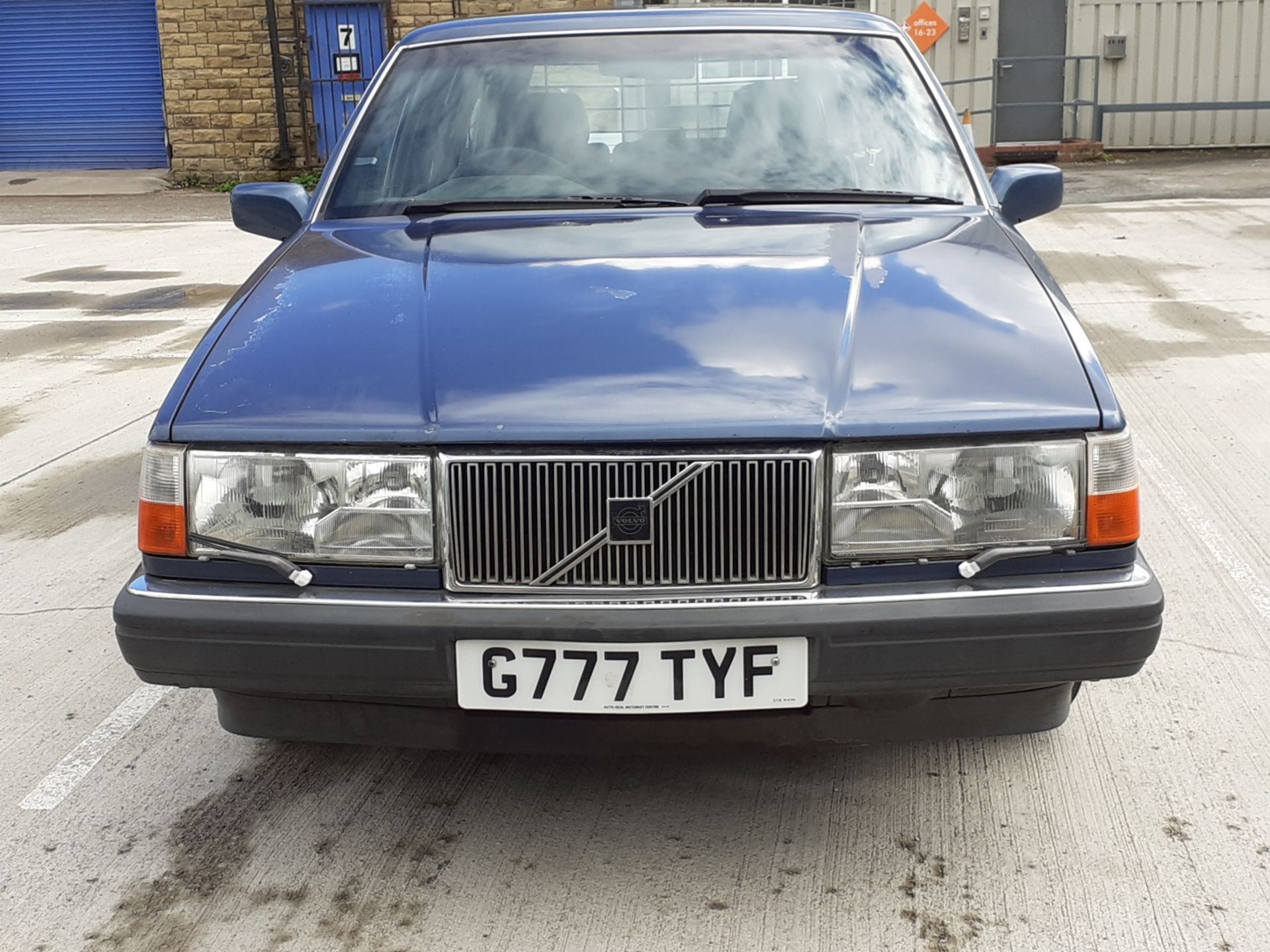 1989/G REG VOLVO 760 TURBO 2.3 PETROL AUTO ESTATE, SHOWING 3 FORMER KEEPERS *NO VAT* - Image 2 of 16