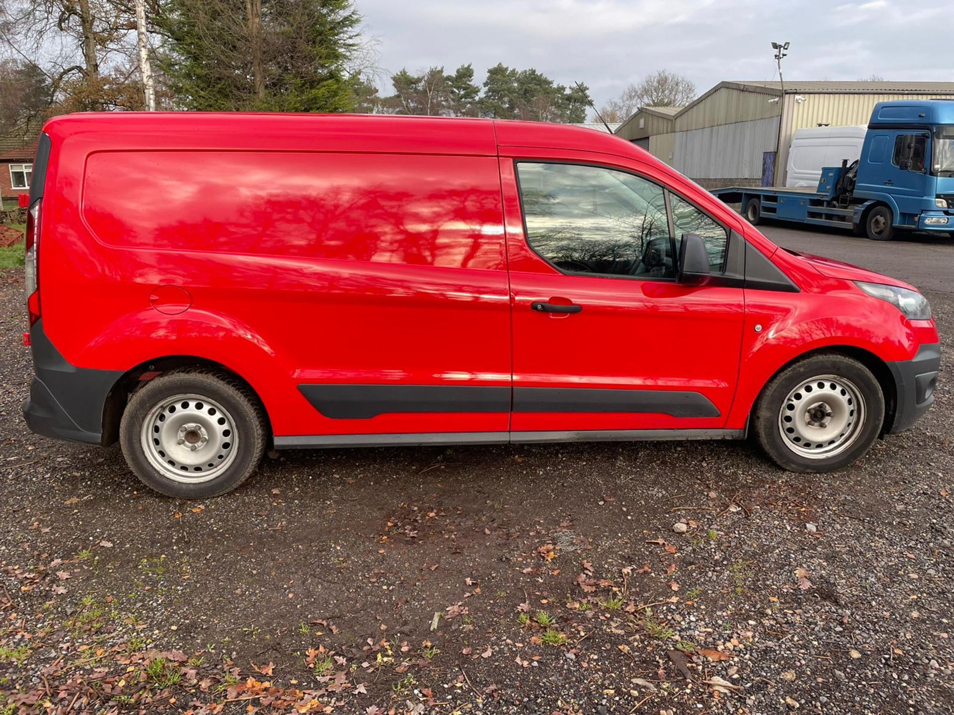 2014/64 REG FORD TRANSIT CONNECT 210 ECONETIC 1.6 DIESEL RED PANEL VAN, SHOWING 0 FORMER KEEPERS - Image 8 of 14