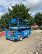 2007 GENIE GS-3268 SCISSOR LIFT, RUNS, DRIVES AND LIFTS, SHOWING 2950 HOURS 4X4 *PLUS VAT*