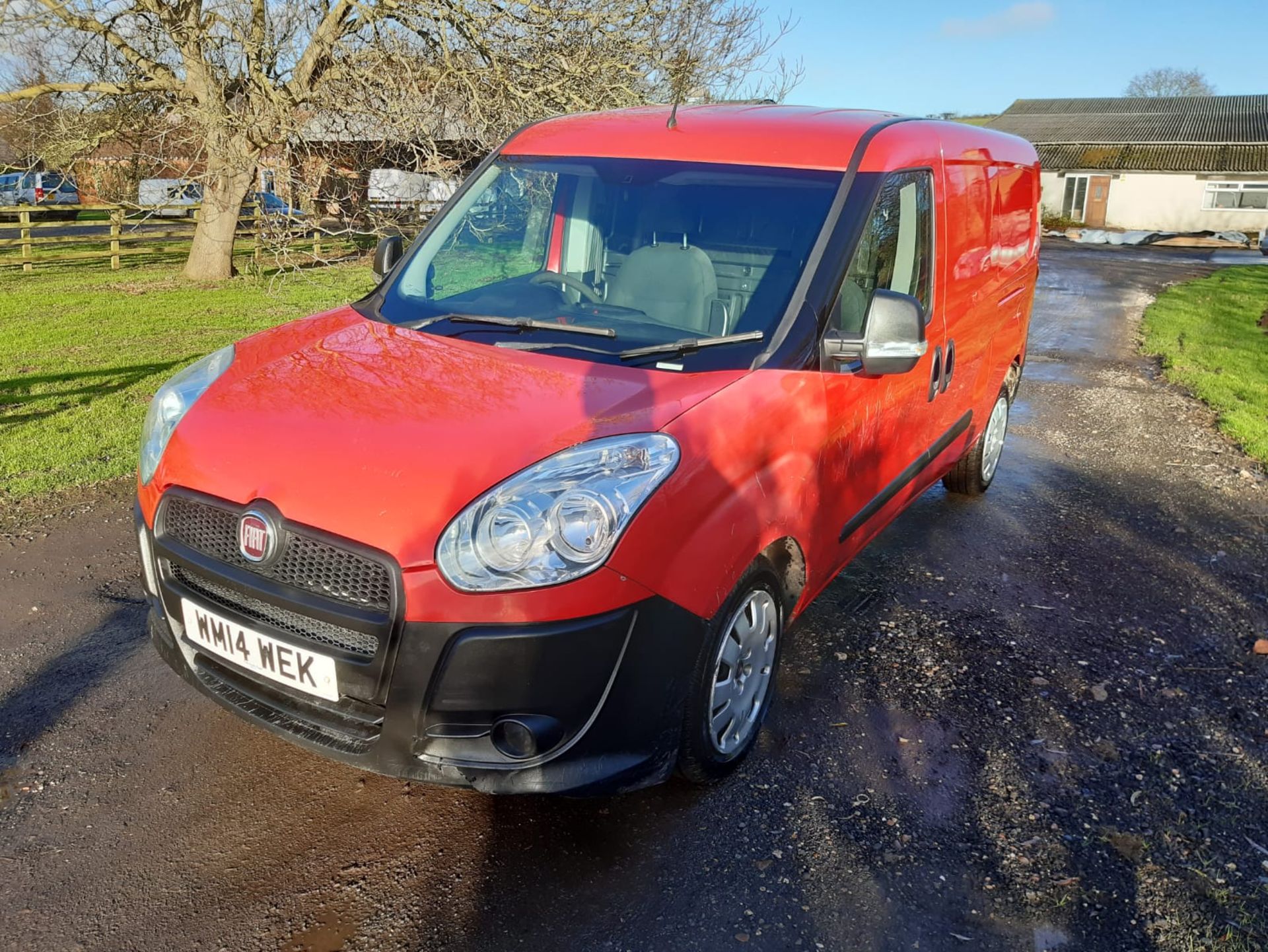 2014/14 REG FIAT DOBLO 16V MULTIJET 1.25 DIESEL RED PANEL VAN, SHOWING 0 FORMER KEEPERS *PLUS VAT* - Image 2 of 7