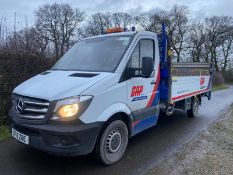 2015/15 REG MERCEDES-BENZ SPRINTER 313 CDI 2.2 DIESEL WHITE DROPSIDE, SHOWING 1 FORMER KEEPER