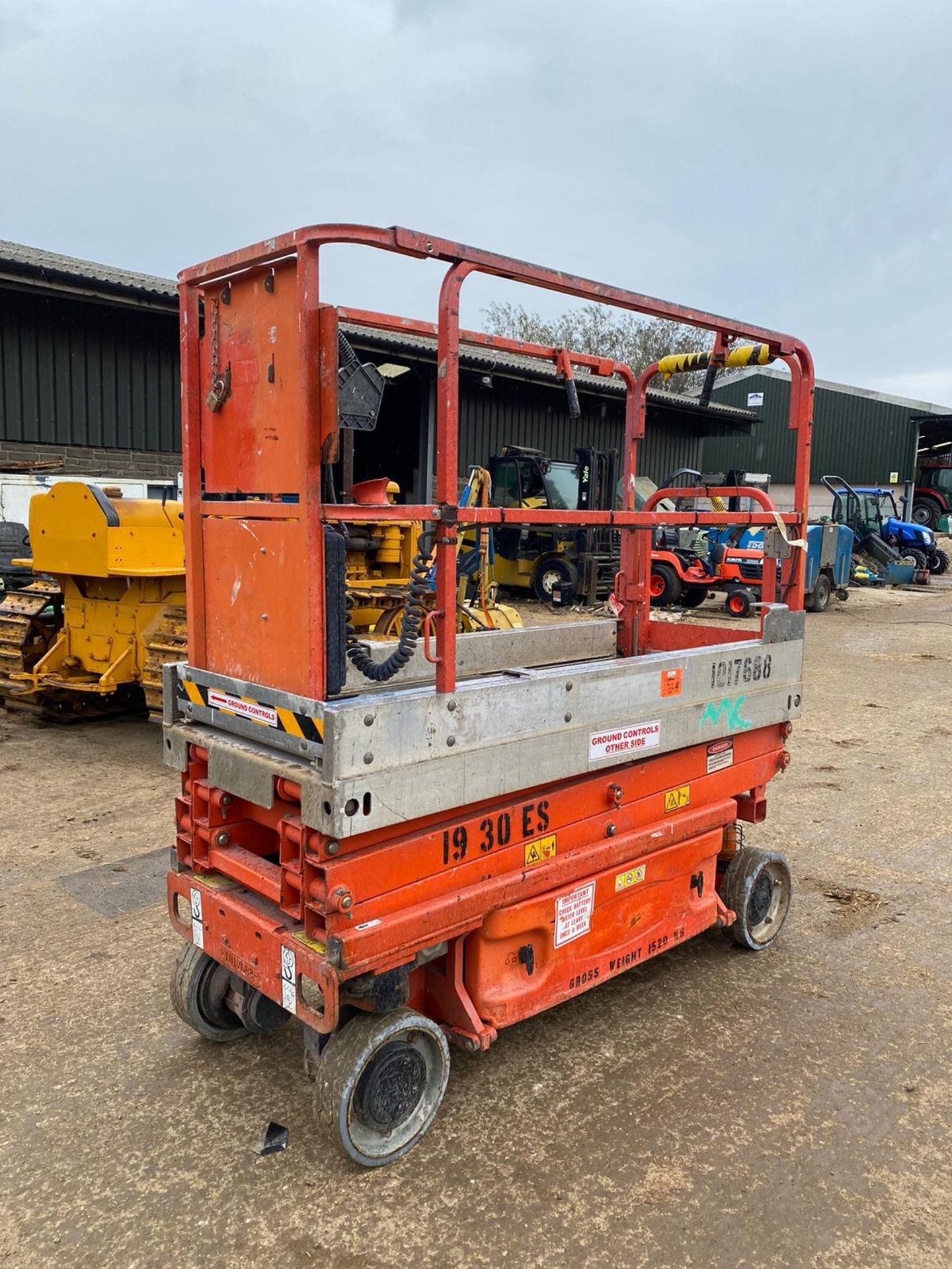 2010 JLG 1930ES SCISSOR LIFT, RUNS, DRIVES AND LIFTS *PLUS VAT* - Image 2 of 5