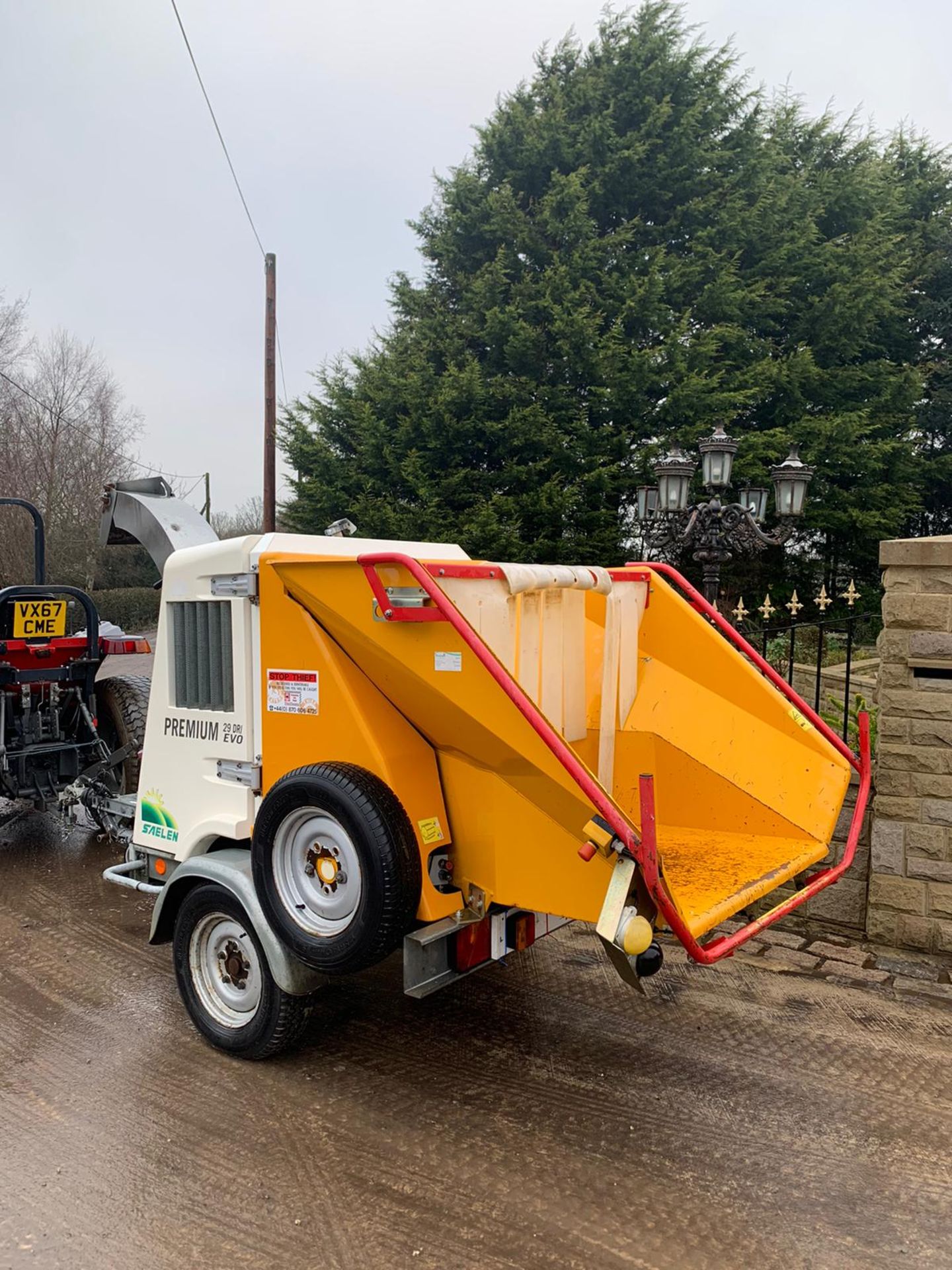 2009 SAELEN PREMIUM 29 DRI EVO WOOD CHIPPER SINGLE AXLE, RUNS AND CUTS, CLEAN MACHINE, LOW 419 HOURS - Image 9 of 9