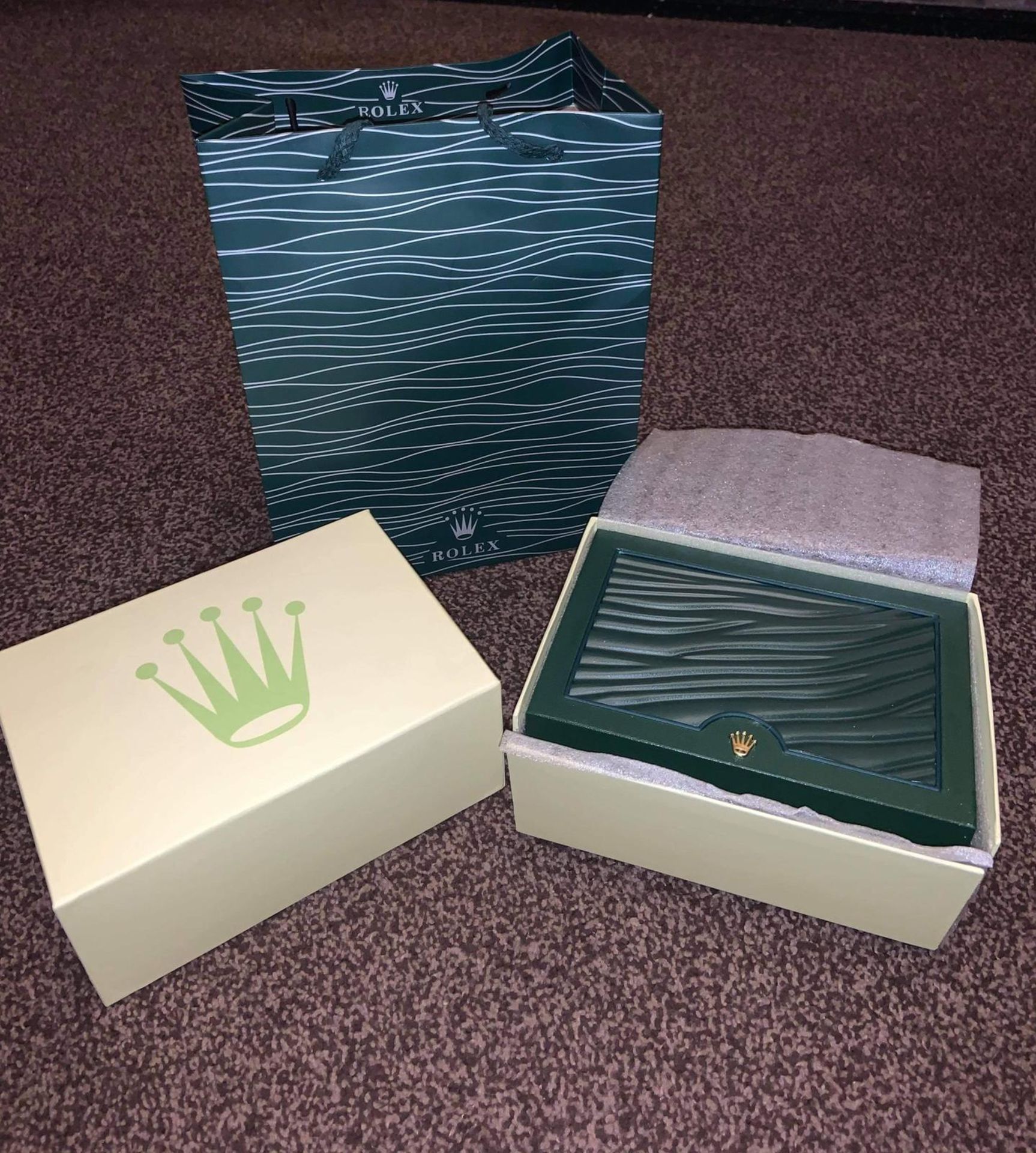 REPLICA ROLEX OYSTER PERPETUAL DATEJUST, BRAND NEW BOXED AND UNWORN *NO VAT* - Image 2 of 8