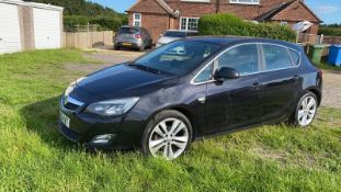 2010/60 REG VAUXHALL ASTRA SRI 1.4 PETROL BLACK 5DR HATCHBACK, SHOWING 0 FORMER KEEPERS *NO VAT*