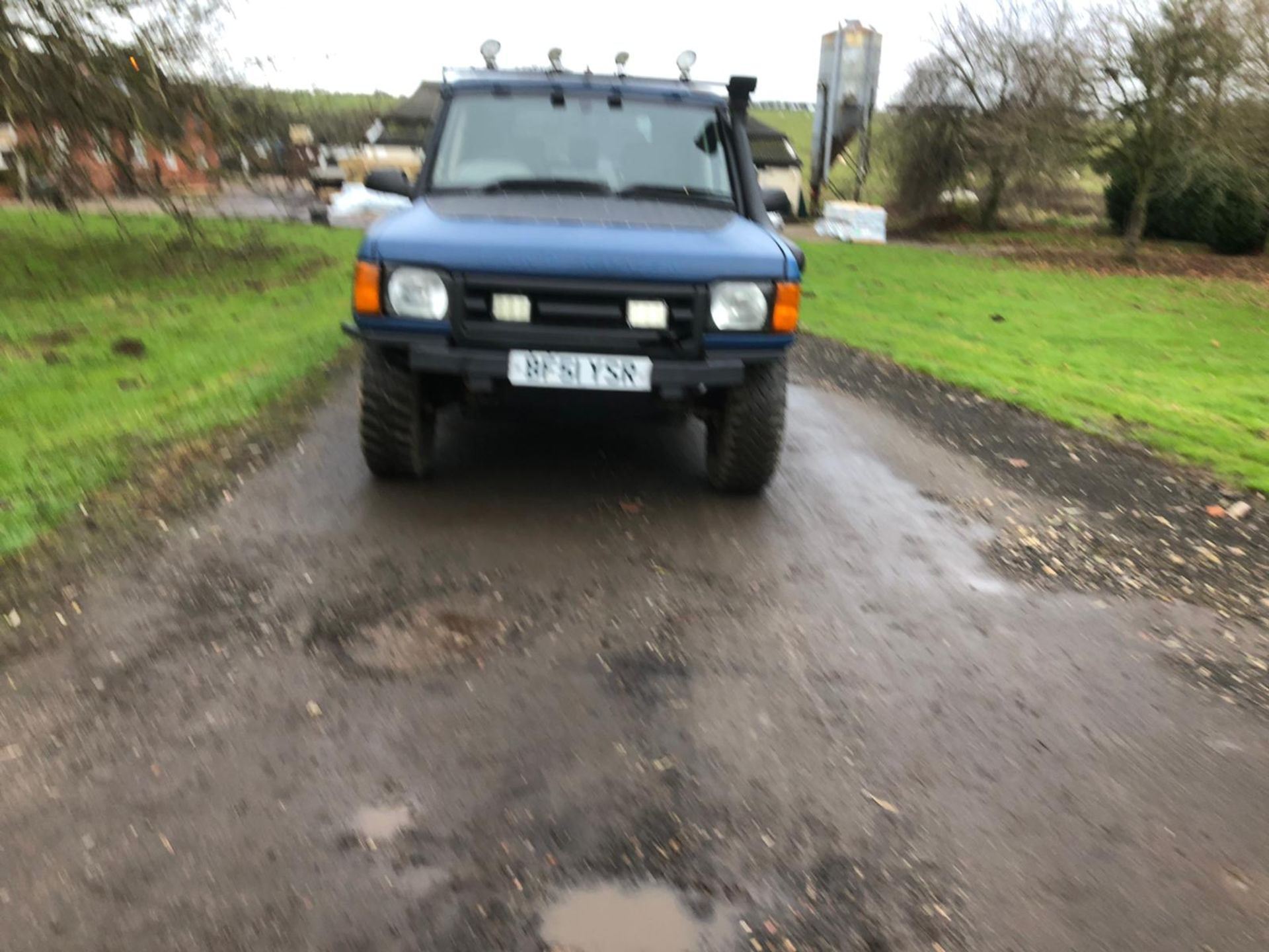 2001/51 REG LAND ROVER DISCOVERY TD5 2.5 DIESEL BLUE LIGHT 4X4 UTILITY *NO VAT* - Image 2 of 11
