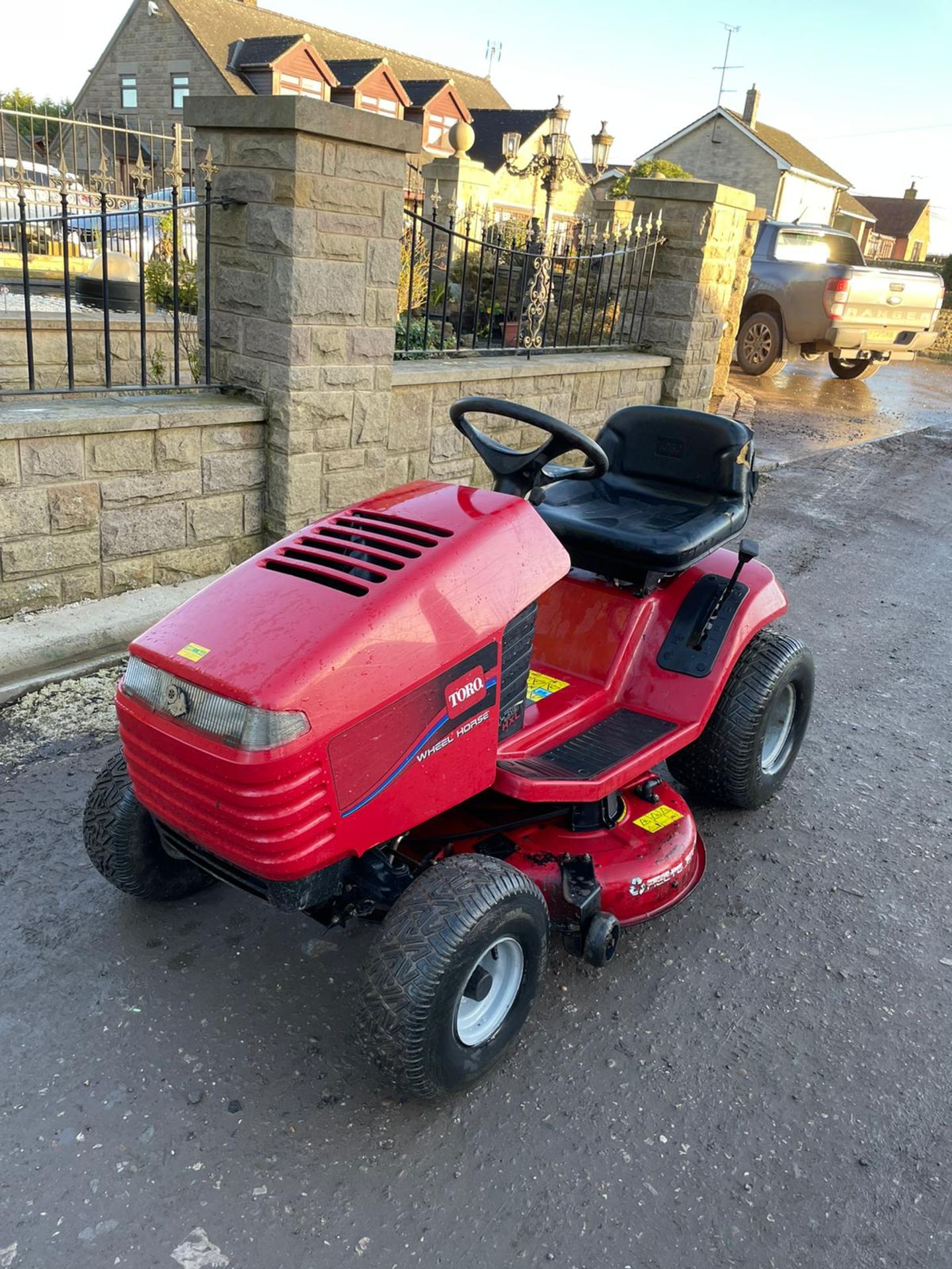 TORO 14-38 HXL RIDE ON MOWER, RUNS, DRIVES AND CUTS, CLEAN MACHINE *NO VAT* - Image 6 of 6