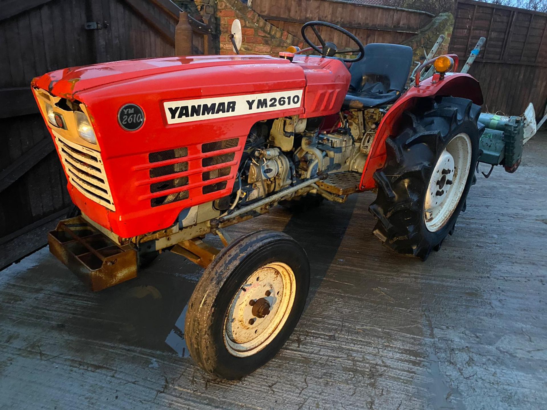 YANMAR YM2610 COMPACT TRACTOR & ROTAVATOR, STARTS FIRST TIME, RUNS, DRIVES WORKS WELL *PLUS VAT* - Image 4 of 4