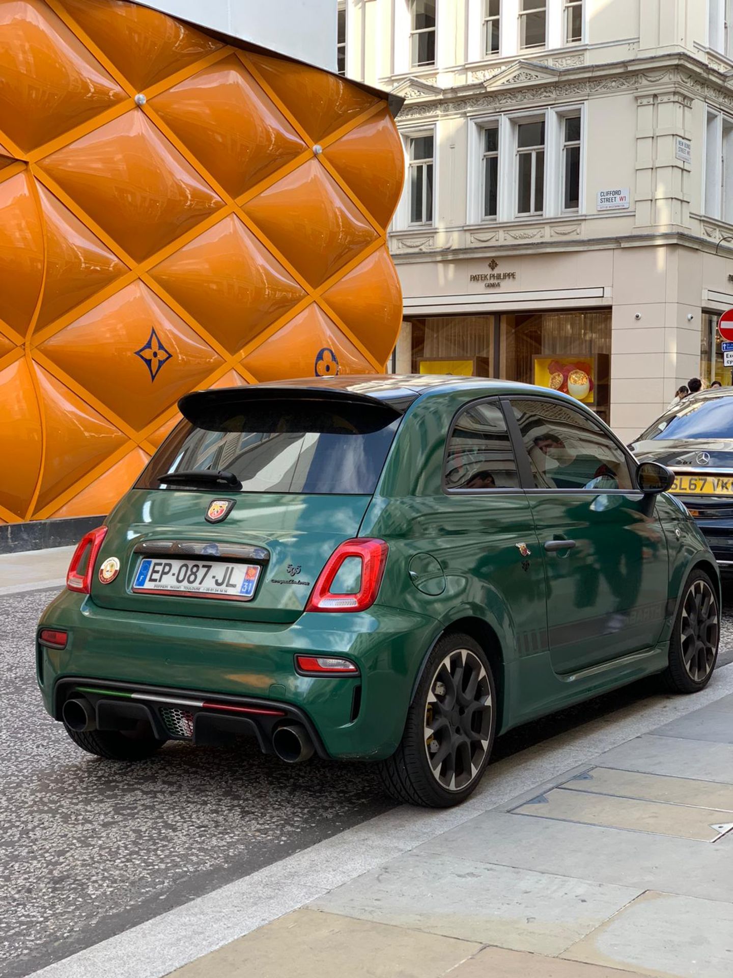ABARTH 595 COMP 2016, 10,000 MILES NO ACCIDENTS, CUSTOM EXHAUST, WRAPPED DARK GREEN, FRENCH PLATES - Image 3 of 5