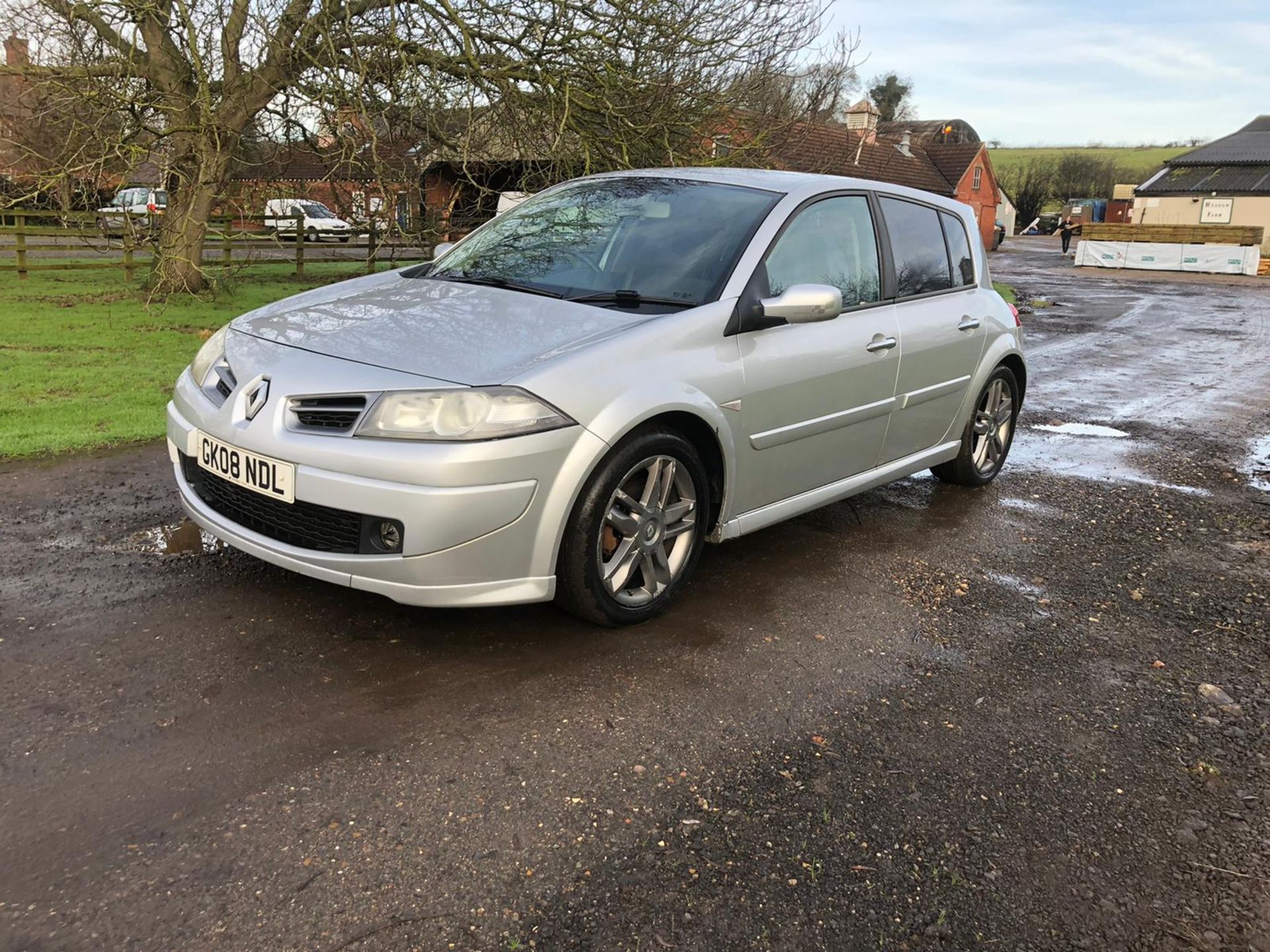 2008/08 REG RENAULT MEGANE GT DCI 150 2.0 DIESEL SILVER 5DR HATCHBACK, SHOWING 4 FORMER KEEPERS - Image 3 of 12