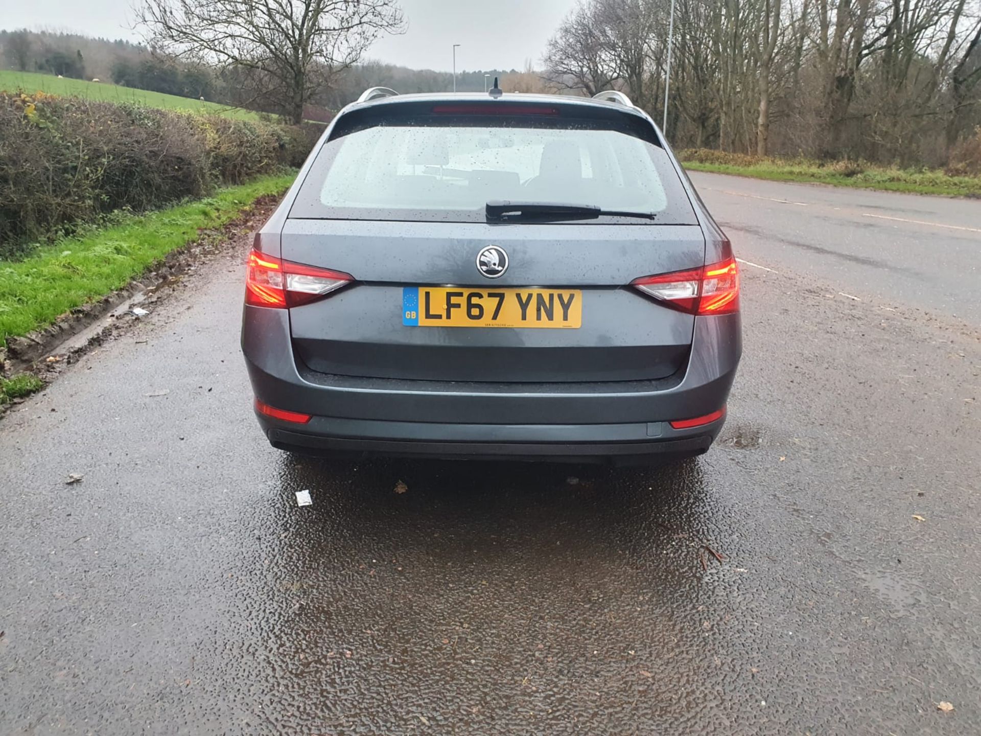 2017/67 REG SKODA SUPERB SE TDI 4X4 2.0 DIESEL GREY ESTATE, SHOWING 1 FORMER KEEPER *NO VAT* - Image 4 of 22