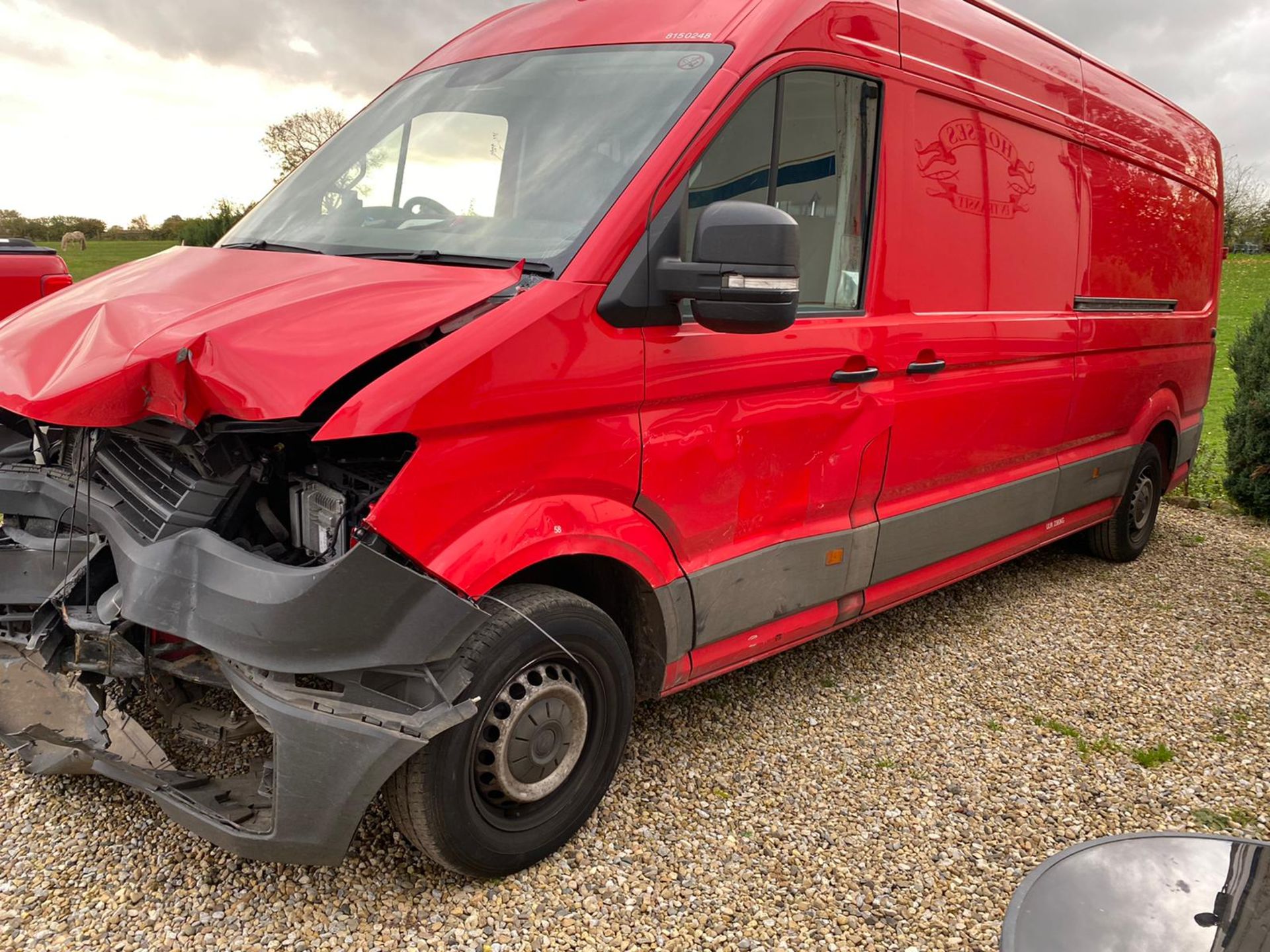 2018/68 REG VOLKSWAGEN CRAFTER CR35 STARTLINE TDI 2.0 DIESEL RED PANEL VAN, SHOWING 0 FORMER KEEPERS - Image 2 of 5