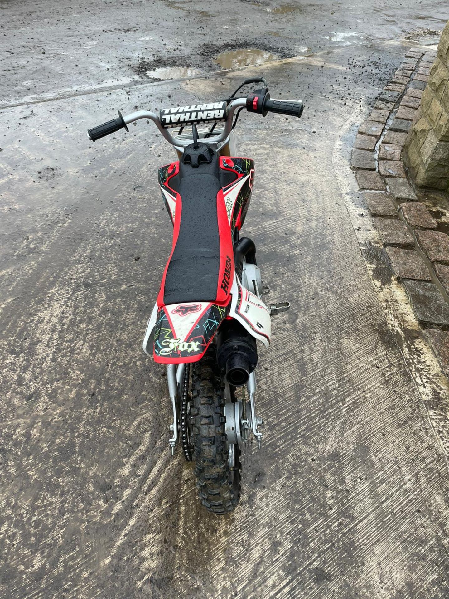 HONDA CR50F MOTOR BIKE, RUNS AND DRIVES PERFECTLY, CLEAN MACHINE, GENUINE HONDA, GREAT CONDITION - Image 4 of 6