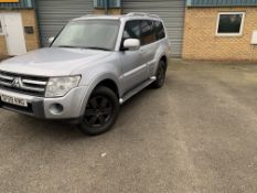 2009/09 REG MITSUBISHI SHOGUN EQUIPPE DI-D LWB 3.2 AUTO SILVER, SHOWING 6 FORMER KEEPERS *NO VAT*