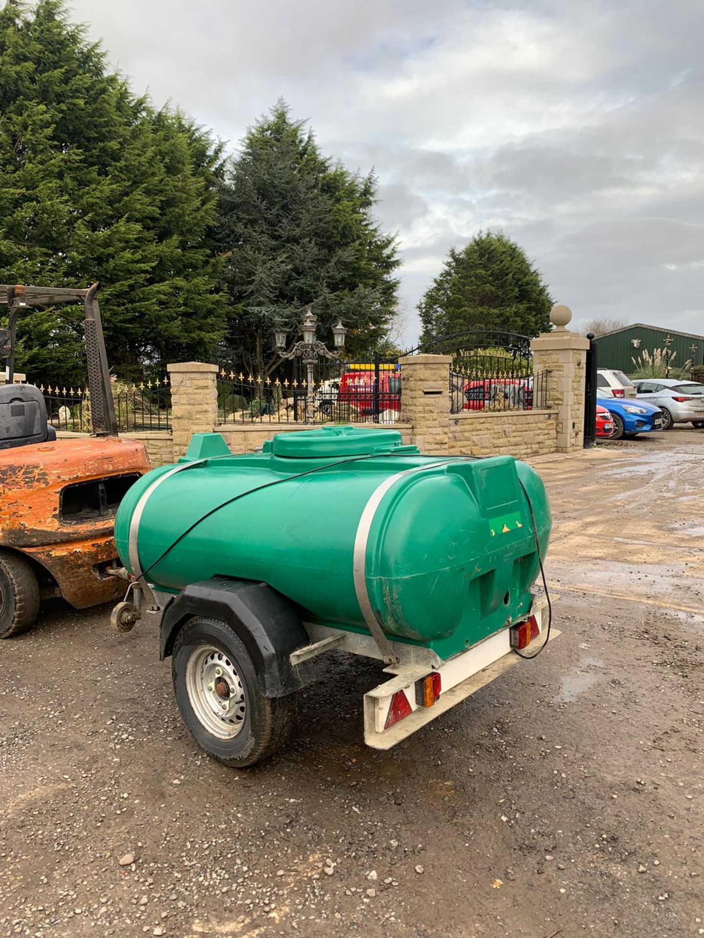 TOW BEHIND WATER BOWSER, 1000 LITRE *PLUS VAT* - Image 2 of 4