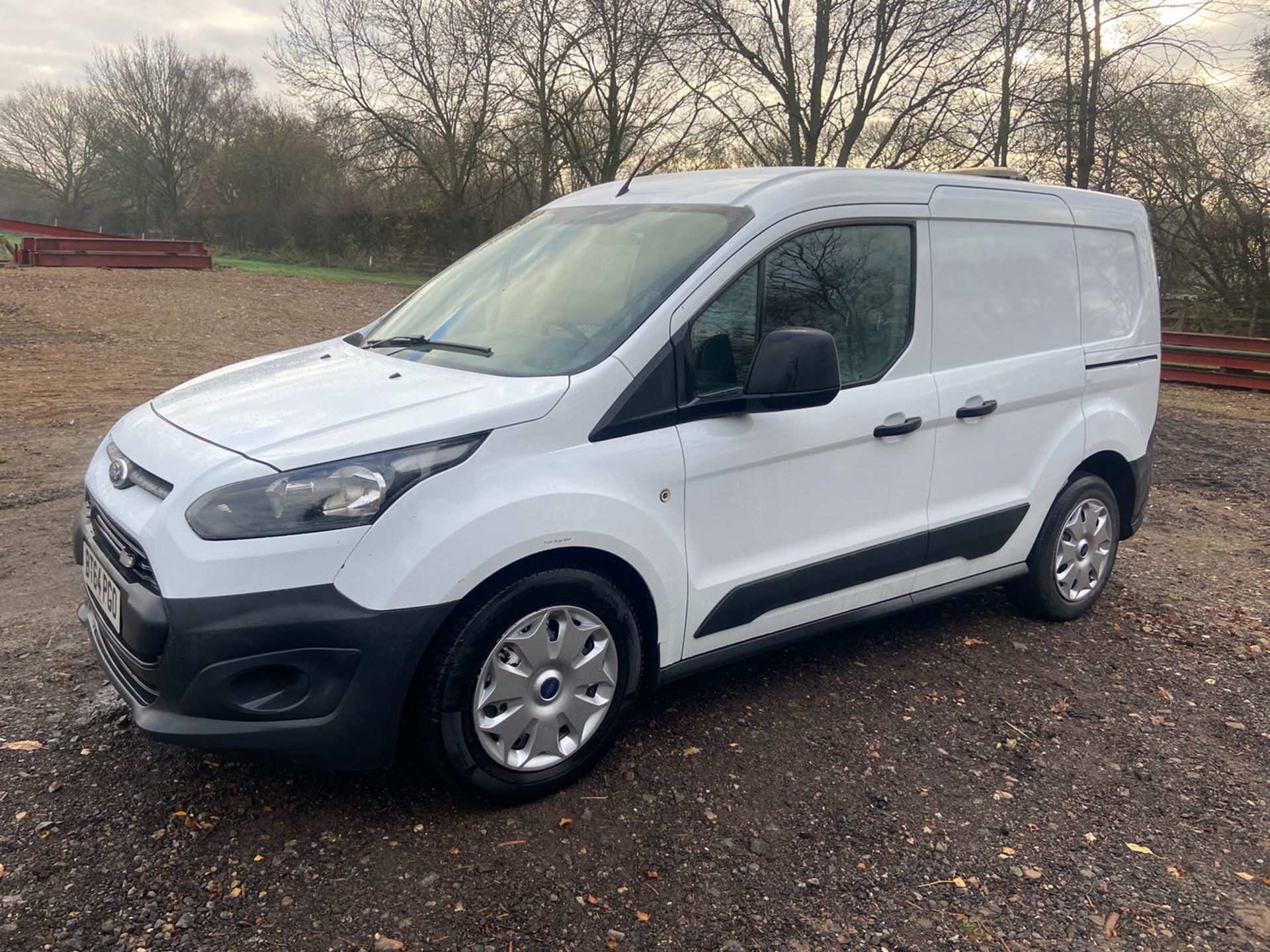 2015/64 REG FORD TRANSIT CONNECT 200 ECONETIC 1.6 DIESEL WHITE PANEL VAN, SHOWING 0 FORMER KEEPERS - Image 4 of 10