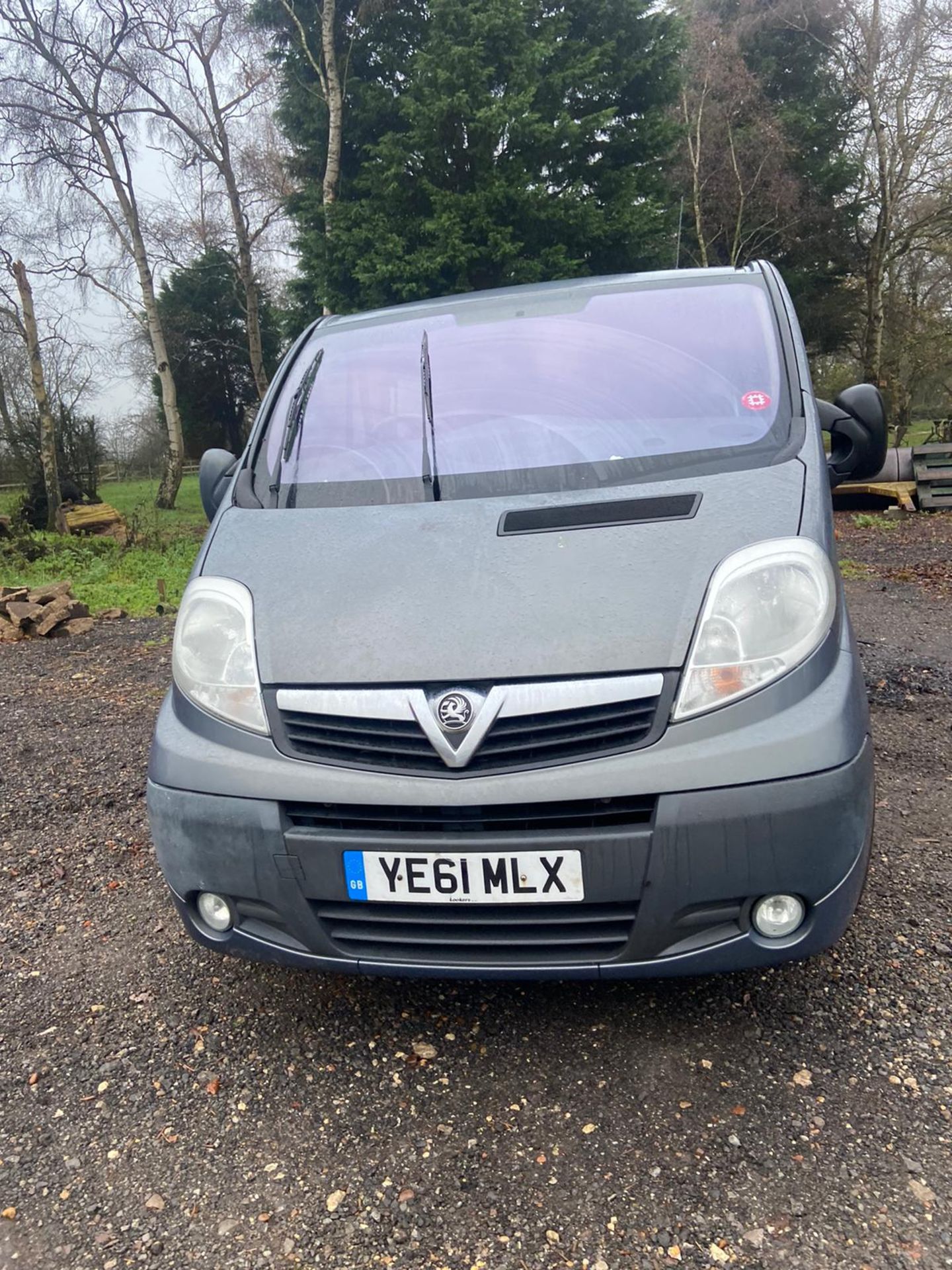 2011/61 REG VAUXHALL VIVARO 2900 SPORT CDTI SW 2.0 DIESEL GREY PANEL VAN, SHOWING 1 FORMER KEEPER - Image 2 of 12