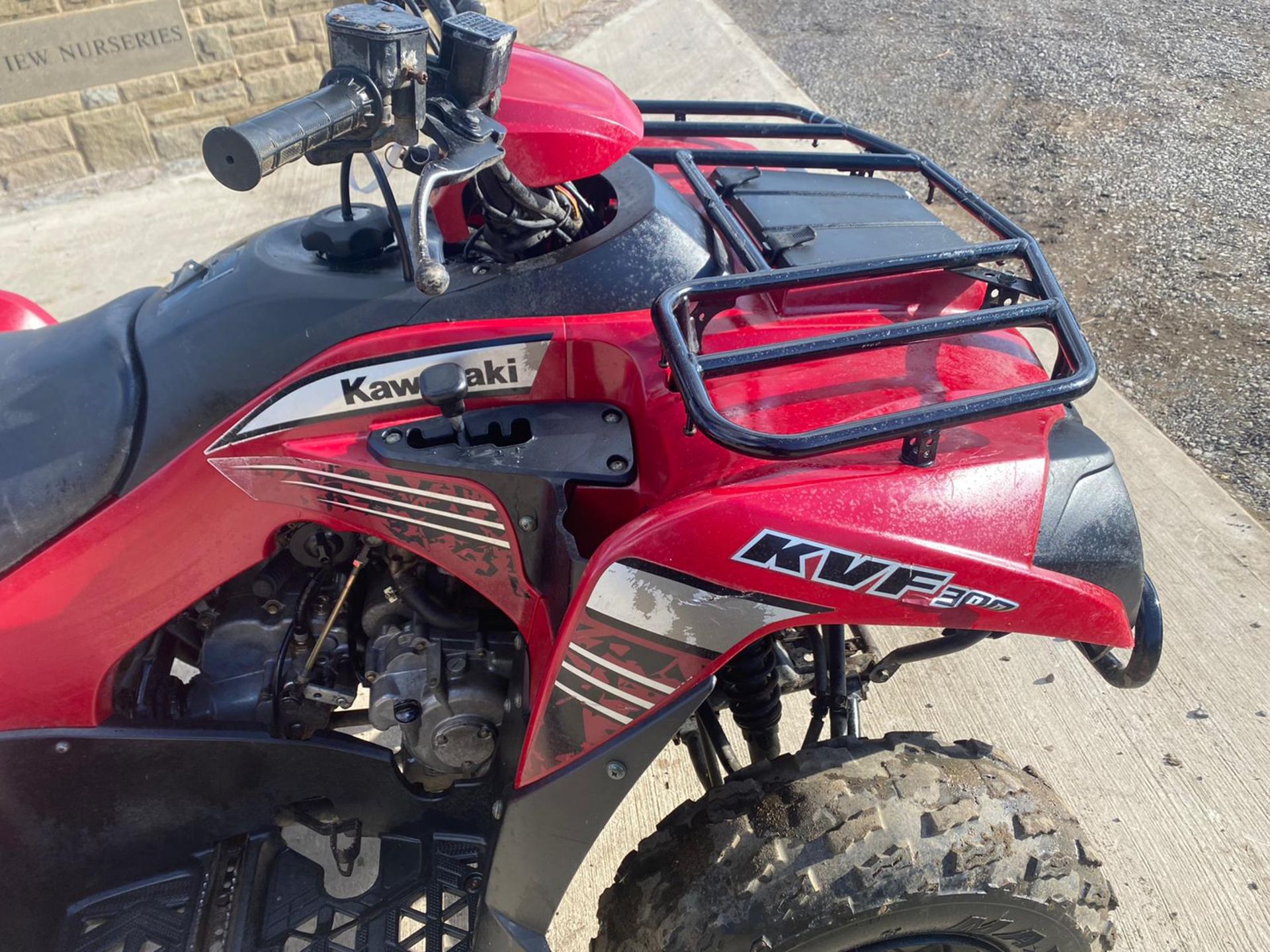 2011 KAWASAKI KVF 300 FARM QUAD, RUNS AND WORKS WELL, IN GOOD CONDITION *NO VAT* - Image 4 of 7