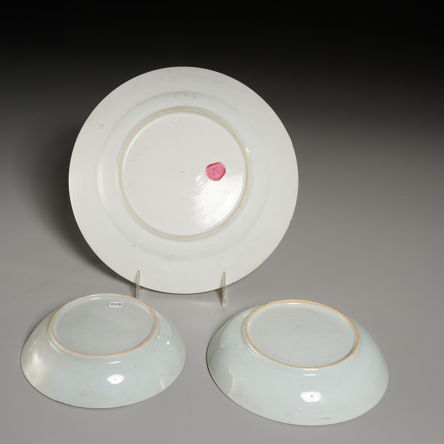 (3) Chinese Export Famille Rose Porcelains - Image 4 of 4