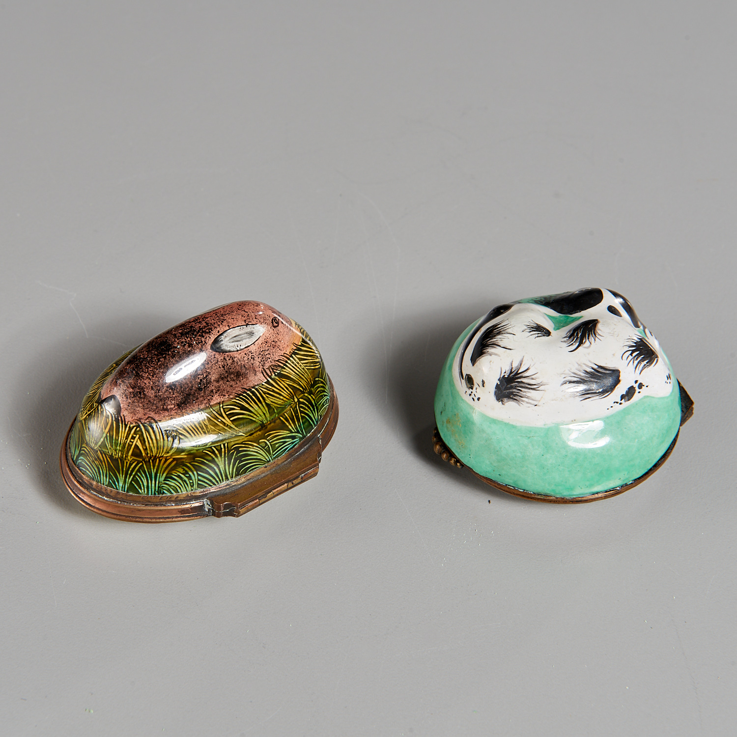 (2) Staffordshire & Battersea Enamel Snuff Boxes - Image 2 of 4