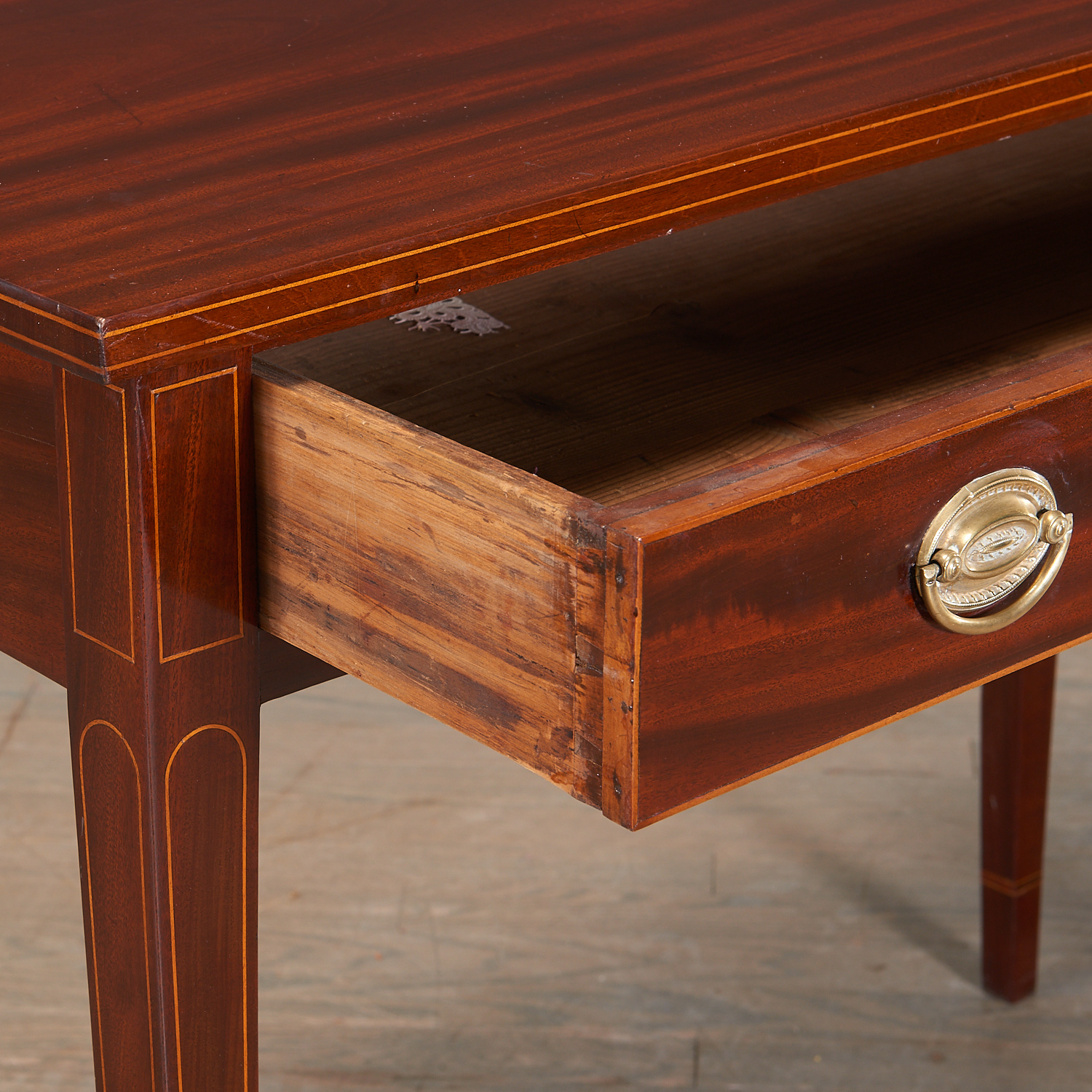 American Federal Inlaid Mahogany Side Table - Image 3 of 4