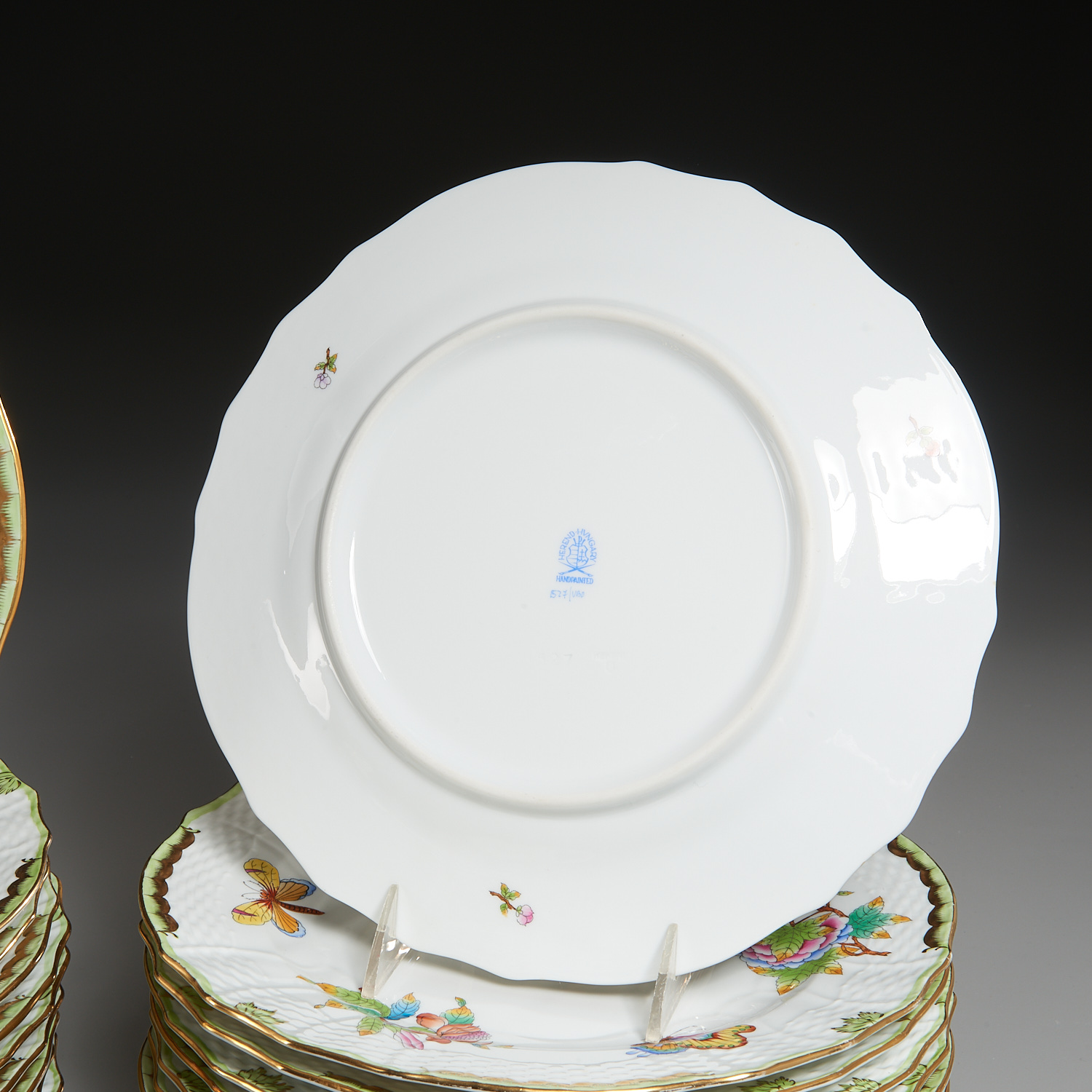 Set (20) Herend Porcelain Dinner Plates - Image 4 of 5