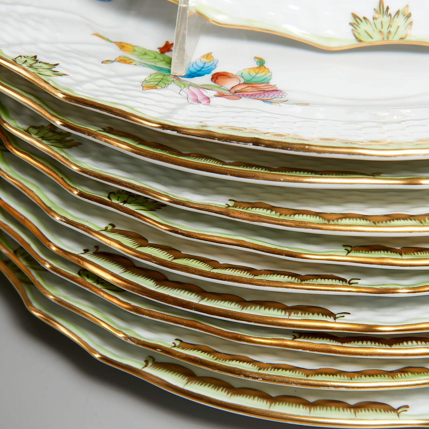 Set (20) Herend Porcelain Dinner Plates - Image 3 of 5