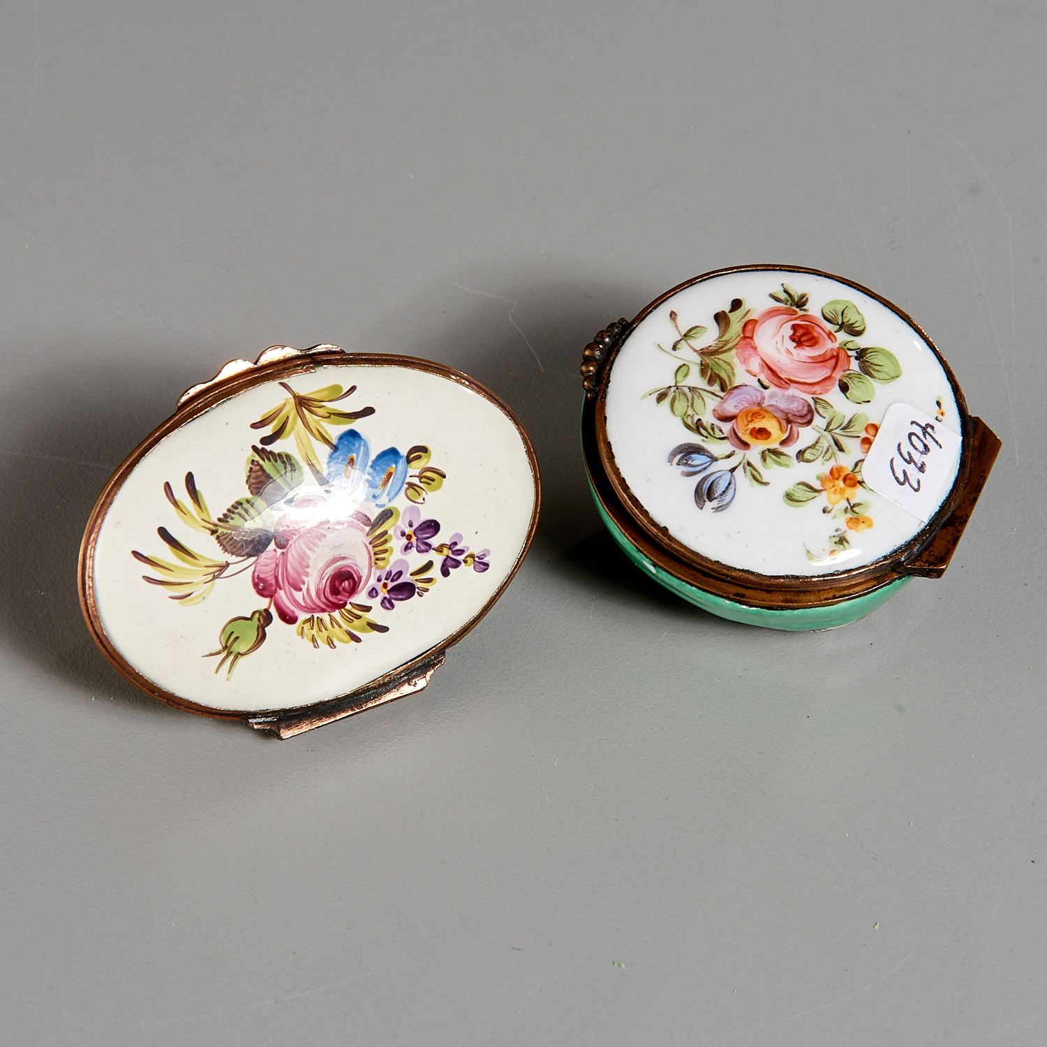 (2) Staffordshire & Battersea Enamel Snuff Boxes - Image 4 of 4